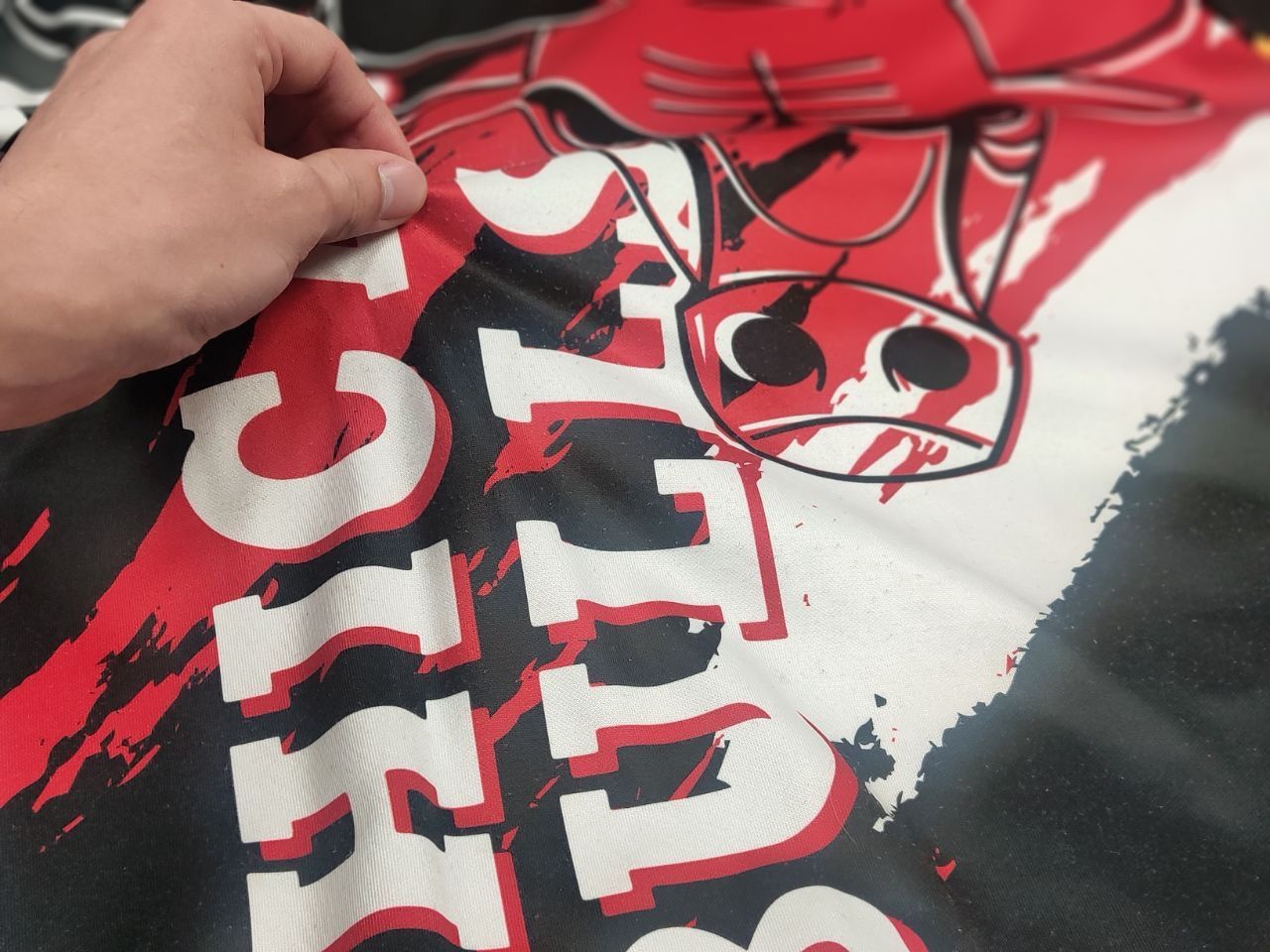 NBA New Era Tear Art Hoodie NBA Chicago Bulls Lakers Vintage Size US S / EU 44-46 / 1 - 13 Thumbnail