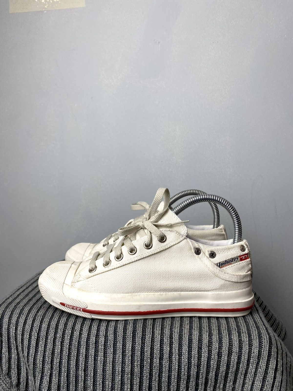 Diesel Vintage Diesel Low Top Design Denim Sneakers Bw Sport Size US 6 / IT 36 - 5 Thumbnail