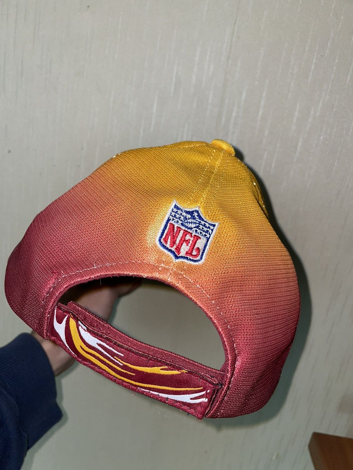 NFL × Puma × Vintage Puma Redskins NFL vintage y2k cap 90s Size ONE SIZE - 9 Thumbnail