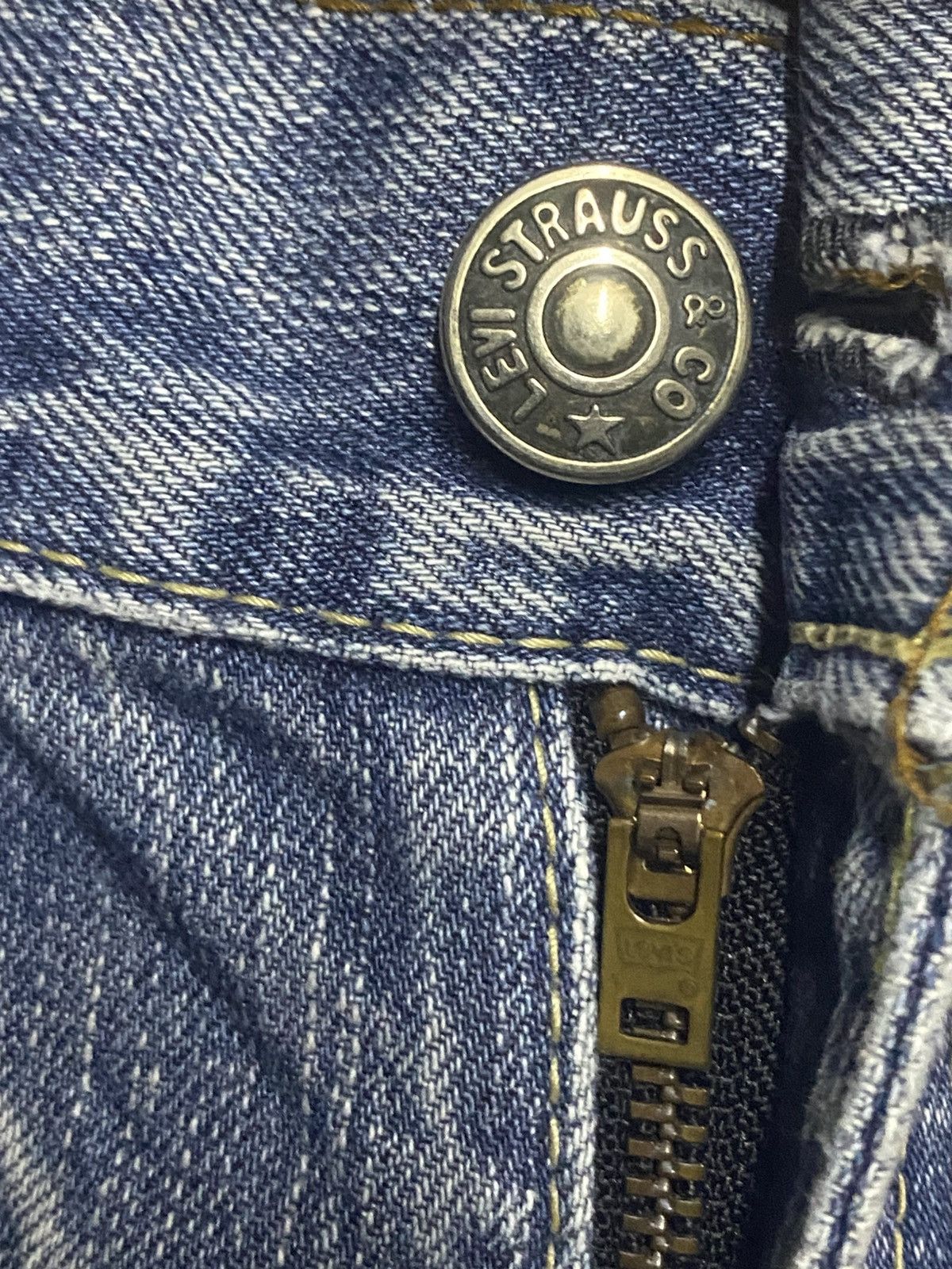 Levi's Vintage Levis 502 Thunder Wash Distressed Loose Jeans Size US 32 / EU 48 - 8 Thumbnail