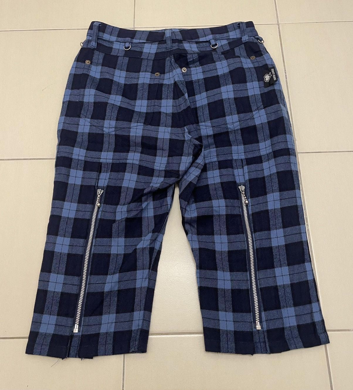 Japanese Brand Super Lovers Check Short Size US 27 - 1 Thumbnail