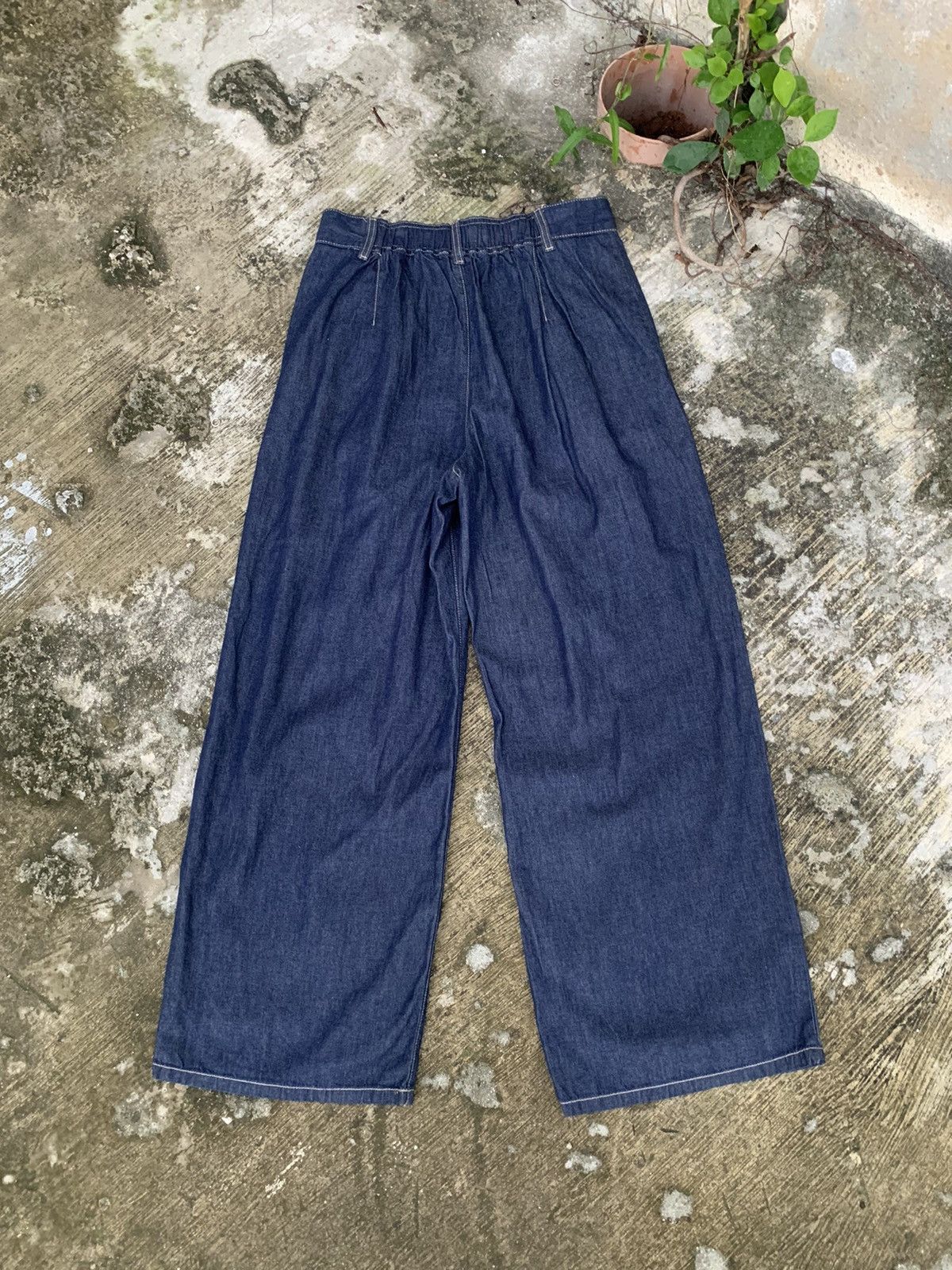 GU × Undercover Steal 🔥 Gu baggy jeans stretchable waist 30”-34” Size 33" - 7 Thumbnail