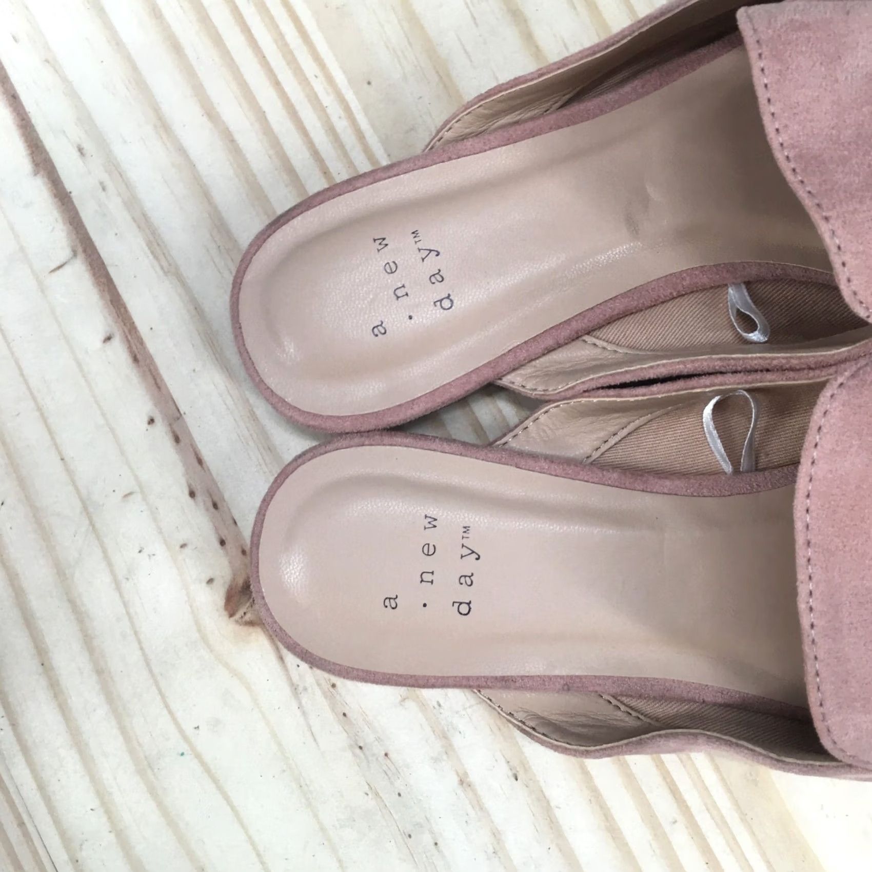 Vintage A New Day Mules Womens 6 Mabel Slip On Pink Suede Square Toe Casual Flats Size US 6 / IT 36 - 5 Thumbnail