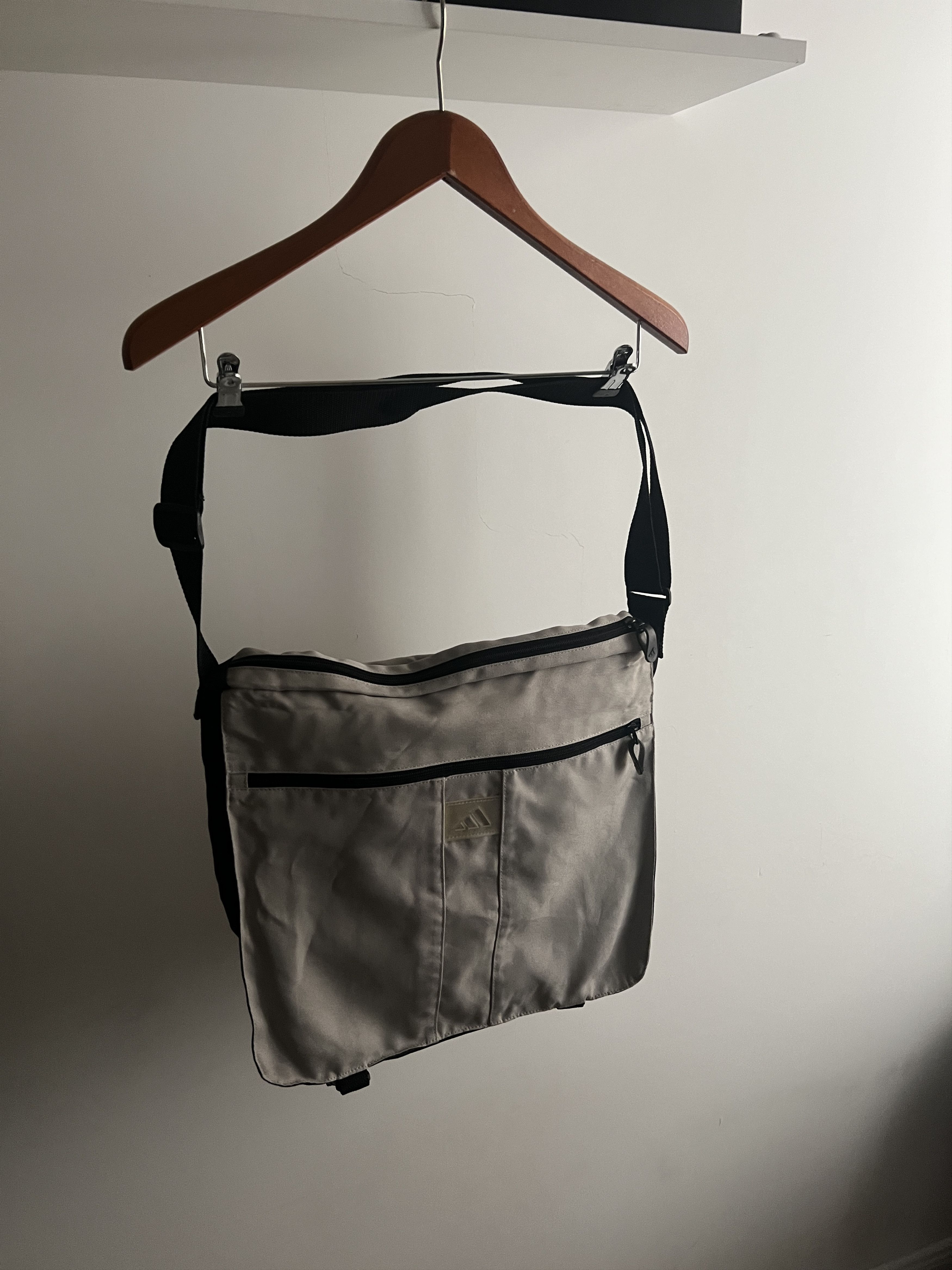 Adidas × Vintage Vintage 00s Adidas Avant Garde Y2K Drill Crossbody Bag Size ONE SIZE - 12 Thumbnail