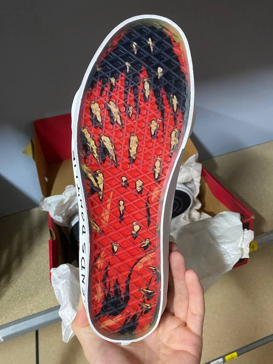 Vans VANS Stranger Things x Sk8- Reissue Limited Edition Size US 10.5 / EU 43-44 - 5 Thumbnail
