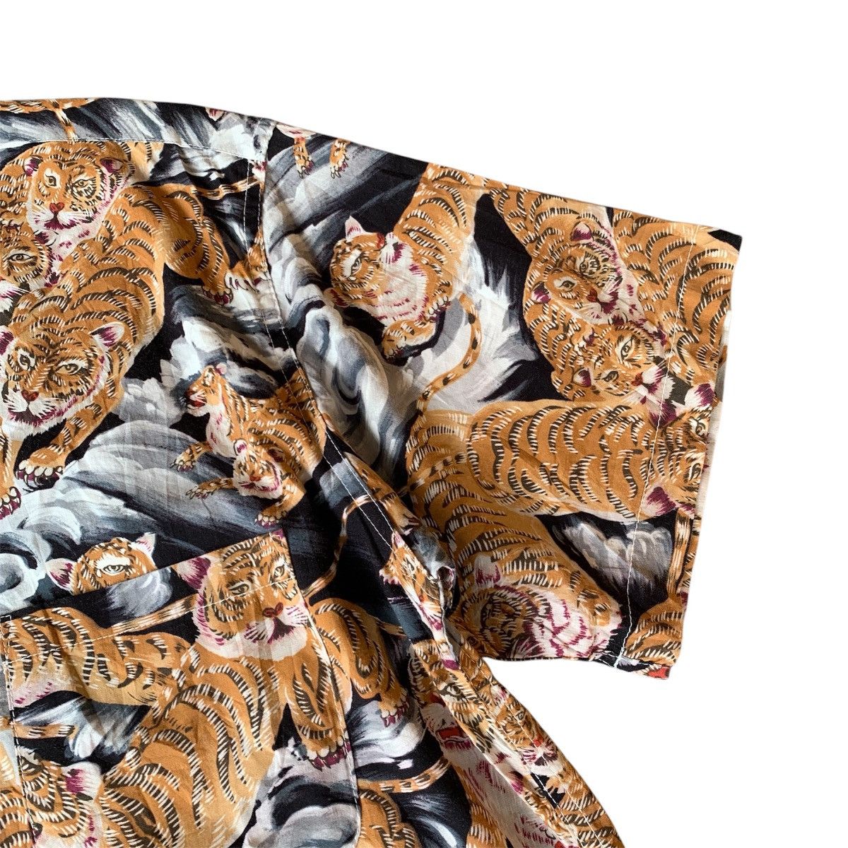 Sun Surf Vintage Sun Surf Tiger Open Collar Hawaiian Shirt Size US L / EU 52-54 / 3 - 4 Thumbnail