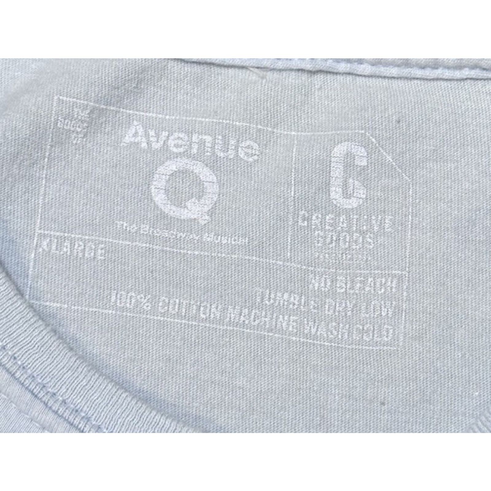 Gildan Avenue q the broadway xl Logo Shirt The internet is for porn Size US XL / EU 56 / 4 - 4 Thumbnail