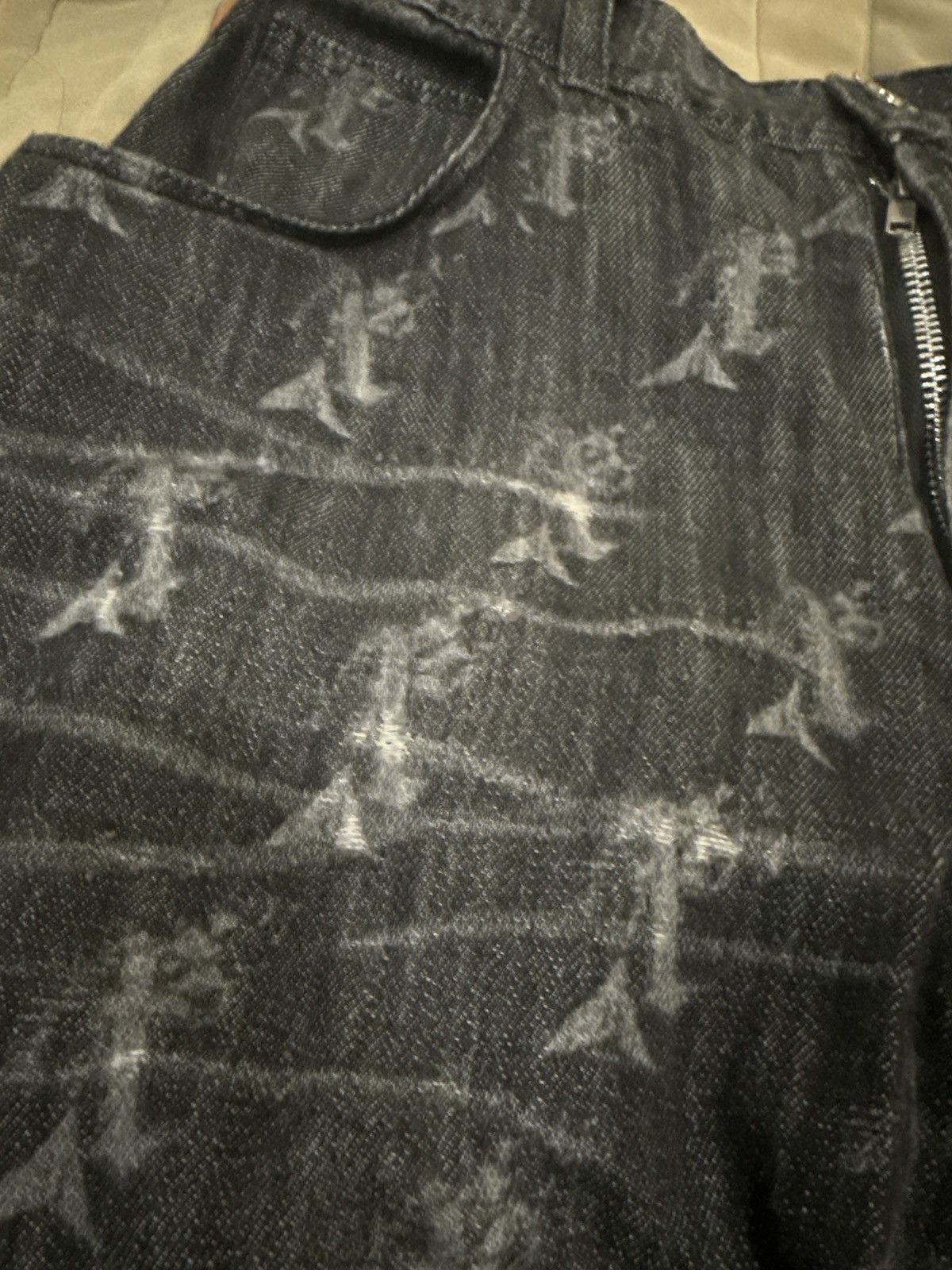 FUCT × Fuck The Population Fishingforscale black logo denim Size US 32 / EU 48 - 6 Thumbnail