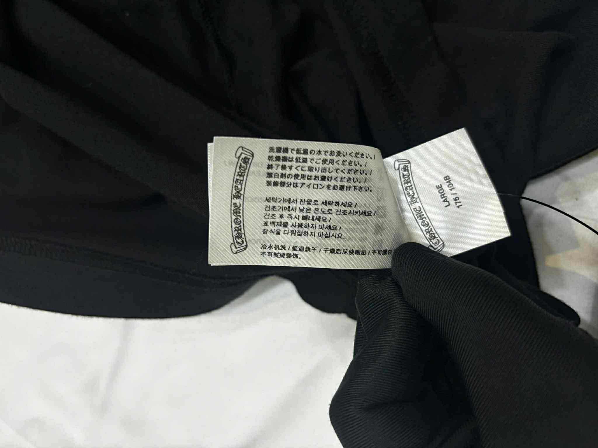 Chrome Hearts Chrome Hearts 1988 Neck Logo Black Blue T Shirt Size US L / EU 52-54 / 3 - 6 Thumbnail