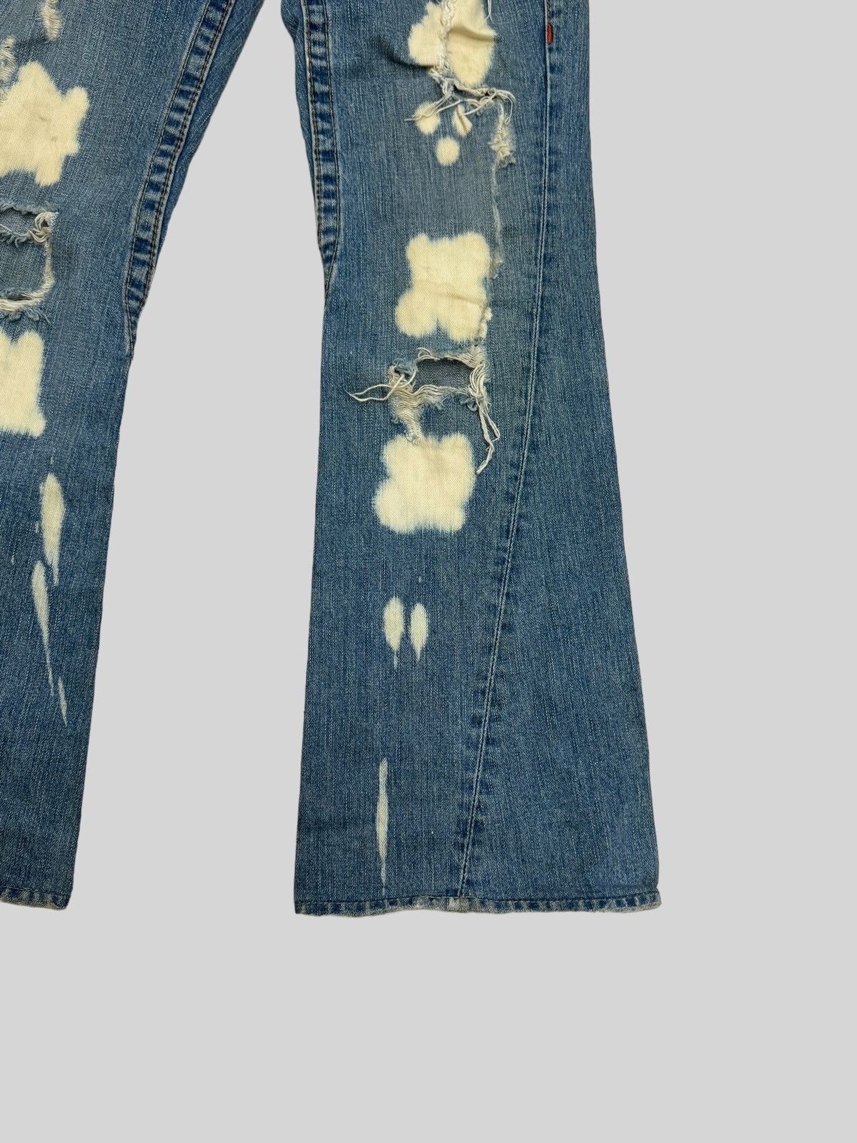 True Religion Vintage Flared TRUE RELIGION Distressed Acid Wash Denim Size US 31 - 7 Thumbnail