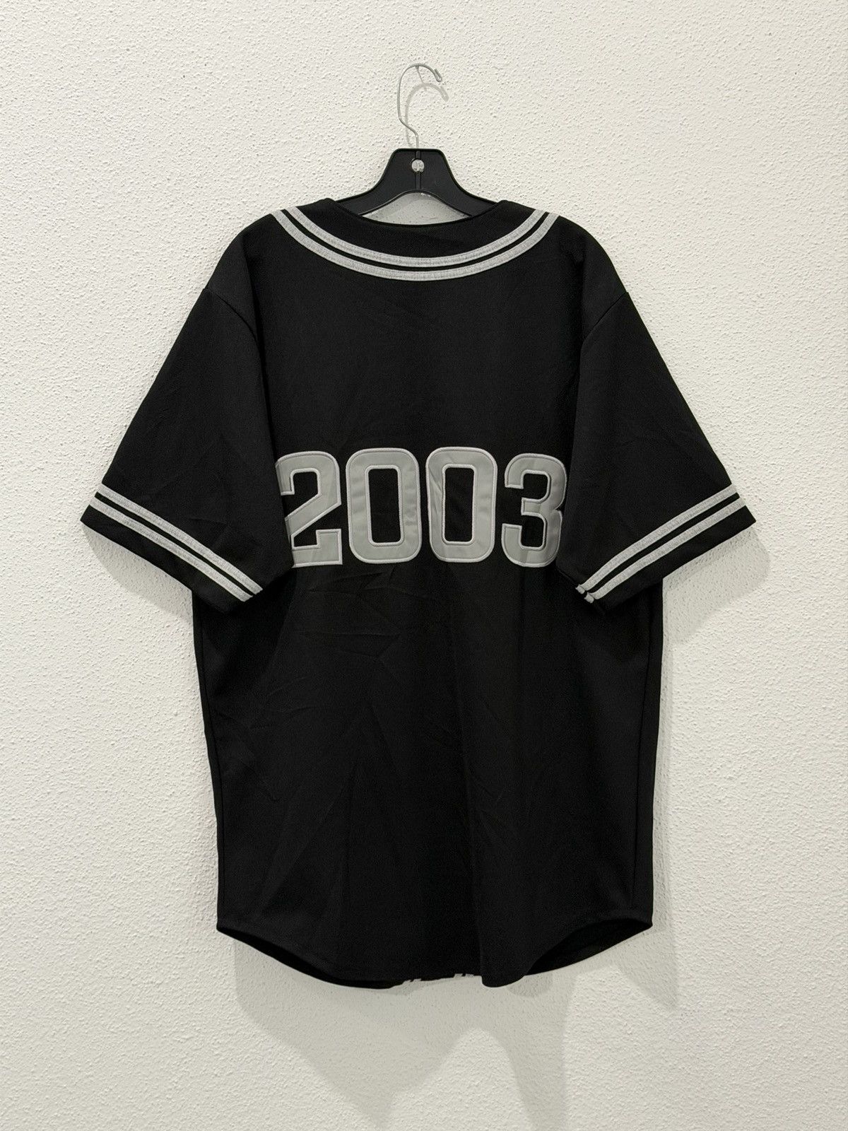 Band Tees Vintage Eagles Hotel California 2003 BaseballJersey S Fits L Size US L / EU 52-54 / 3 - 3 Thumbnail