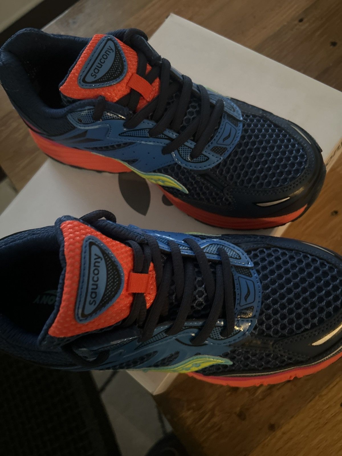 Saucony Saucony Omni 9 Navy/Blue SY225B07 Size 7 Size US 7 / EU 40 - 6 Thumbnail