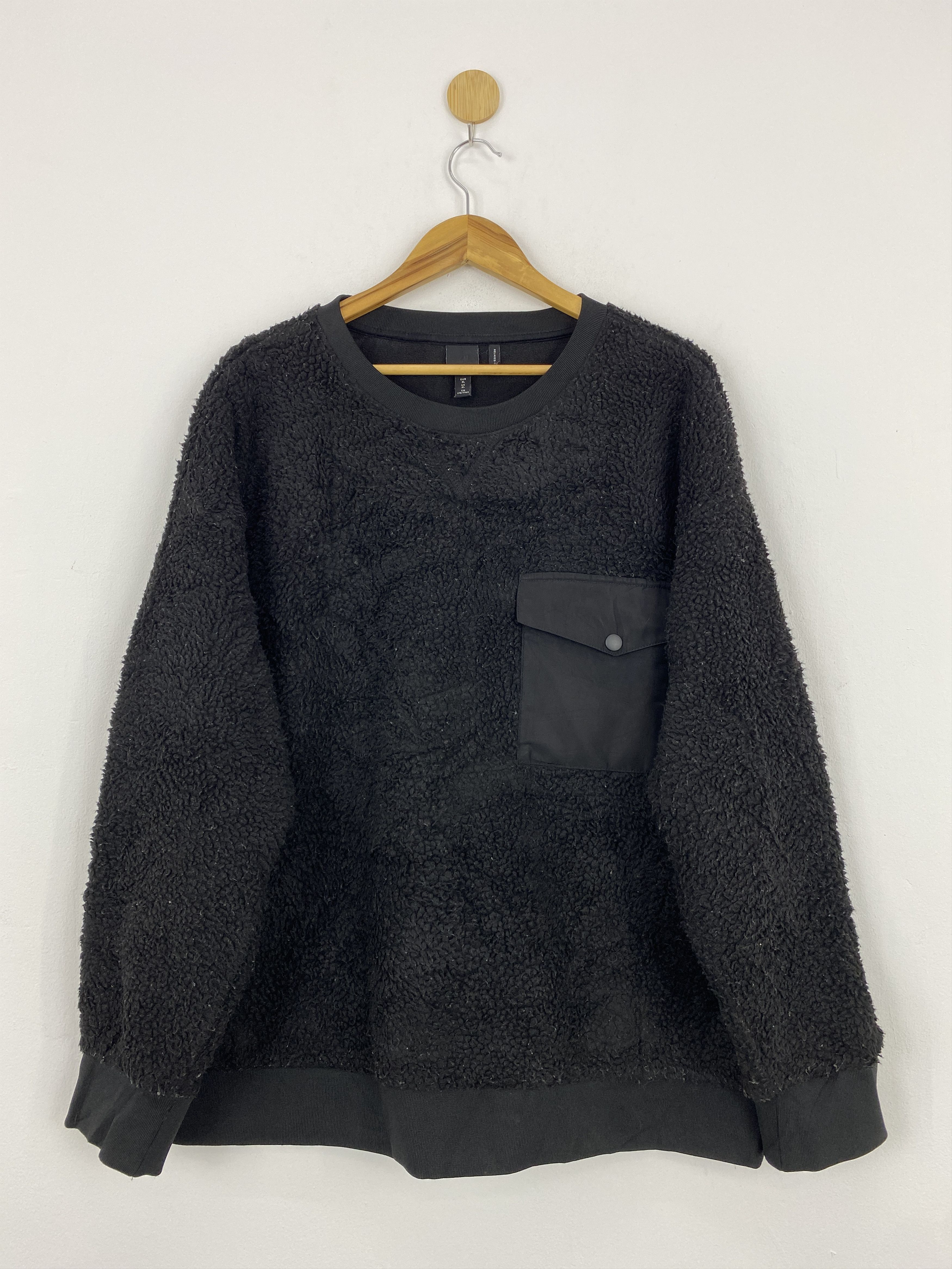 H&M × Vintage Vintage H&M Single Pocket Pullover Fleece Sweatshirt Size US XL / EU 56 / 4 - 1 Thumbnail