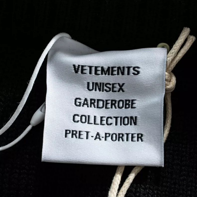Vetements Vetements Gender-neutral Heavy Metal-inspired Hoodie Size US XS / EU 42 / 0 - 5 Thumbnail