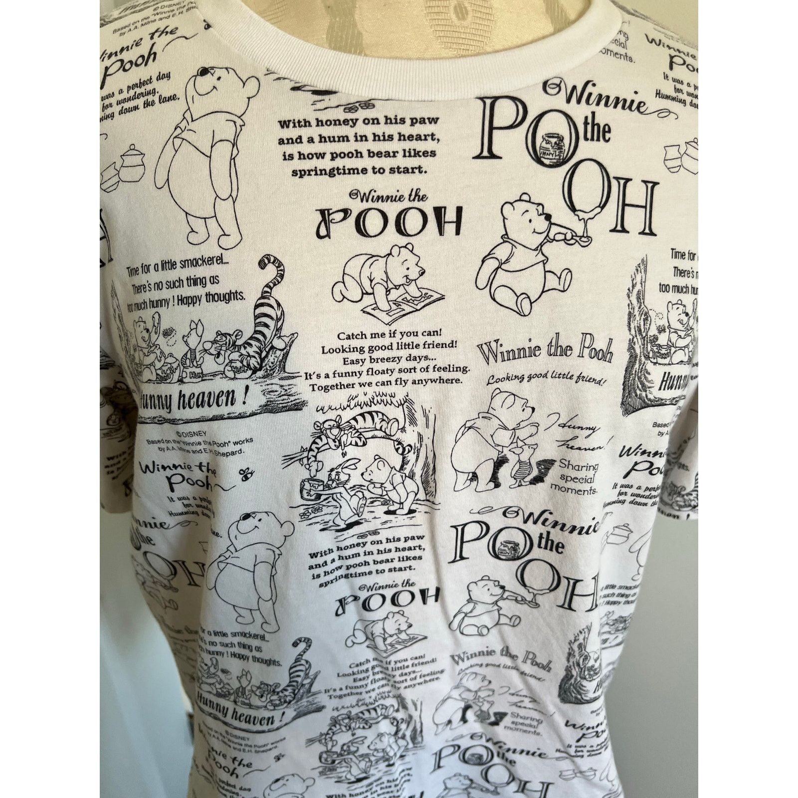 Uniqlo Uniqlo Winnie The Pooh Literature Short Sleeve T-Shirt Large Size L / US 10 / IT 46 - 5 Thumbnail