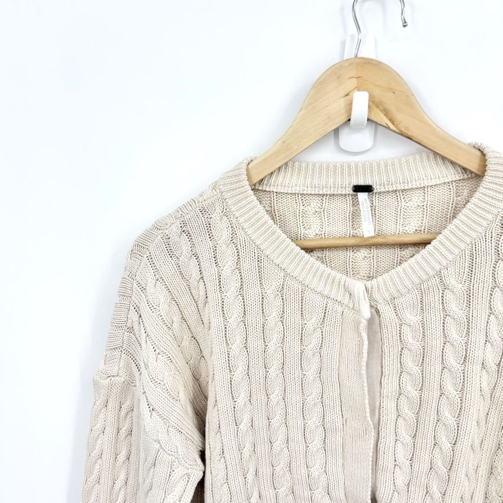 Young Fabulous & Broke Young Fabulous Broke Cable Knit Sweater Small Ivory Women Pullover V-Neck 100% Cotton Pockets Preppy Parisian Vintage No Size S / US 4 / IT 40 - 3 Thumbnail