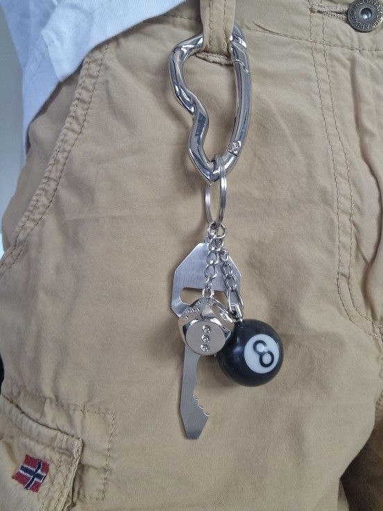 Japanese Brand Twisted Metal Carabiner Keychain Size ONE SIZE - 1 Thumbnail