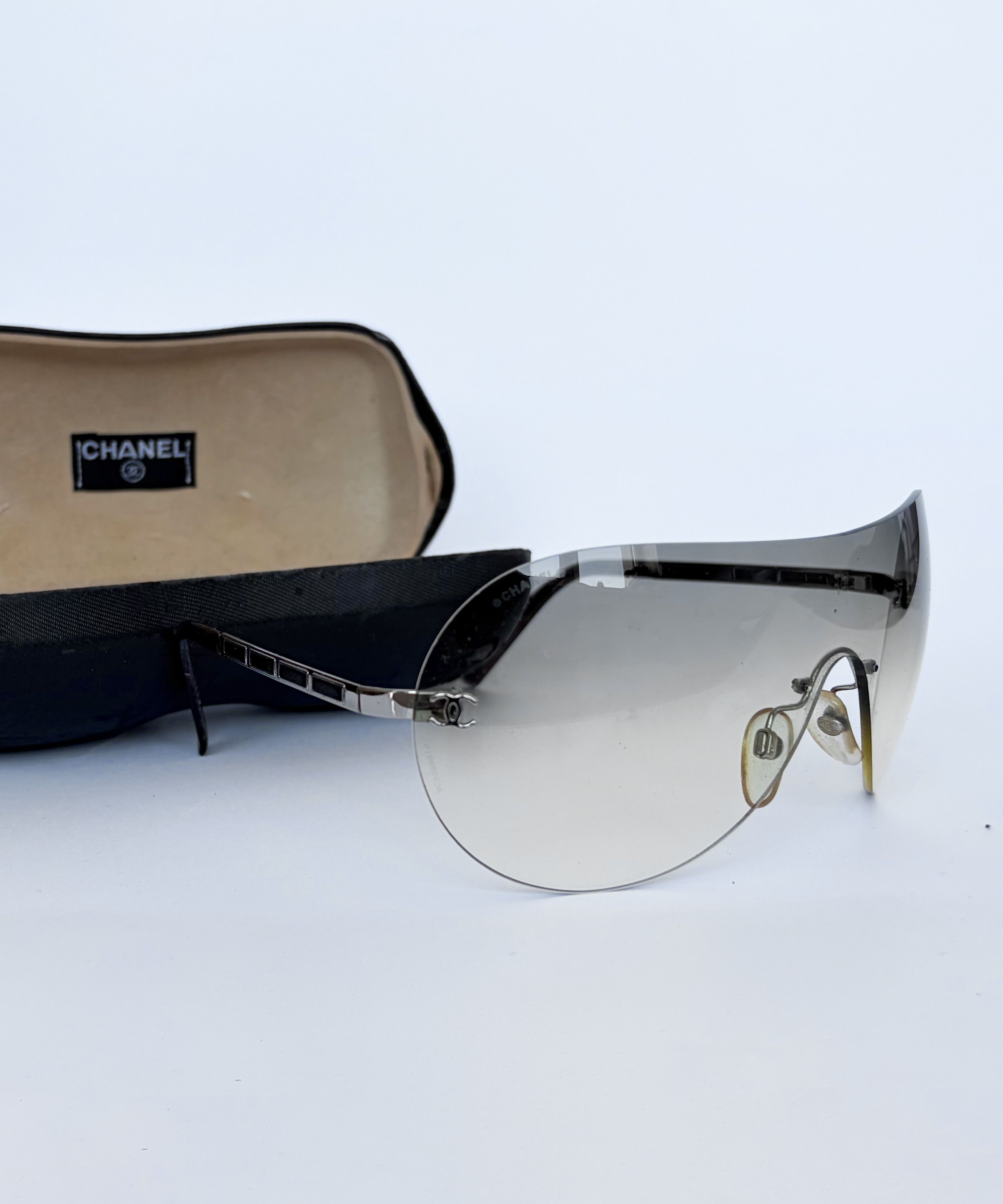 Chanel CHANEL Sunglasses Gradient 4118 Logo CC Metal Vintage Size ONE SIZE - 1 Thumbnail