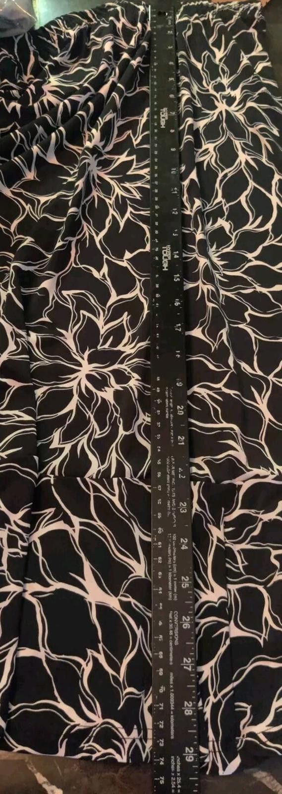 Other Vintage Sag Harbor Stretch Petite Black White Floral Skirt S Size 28" / US 6 / IT 42 - 8 Thumbnail