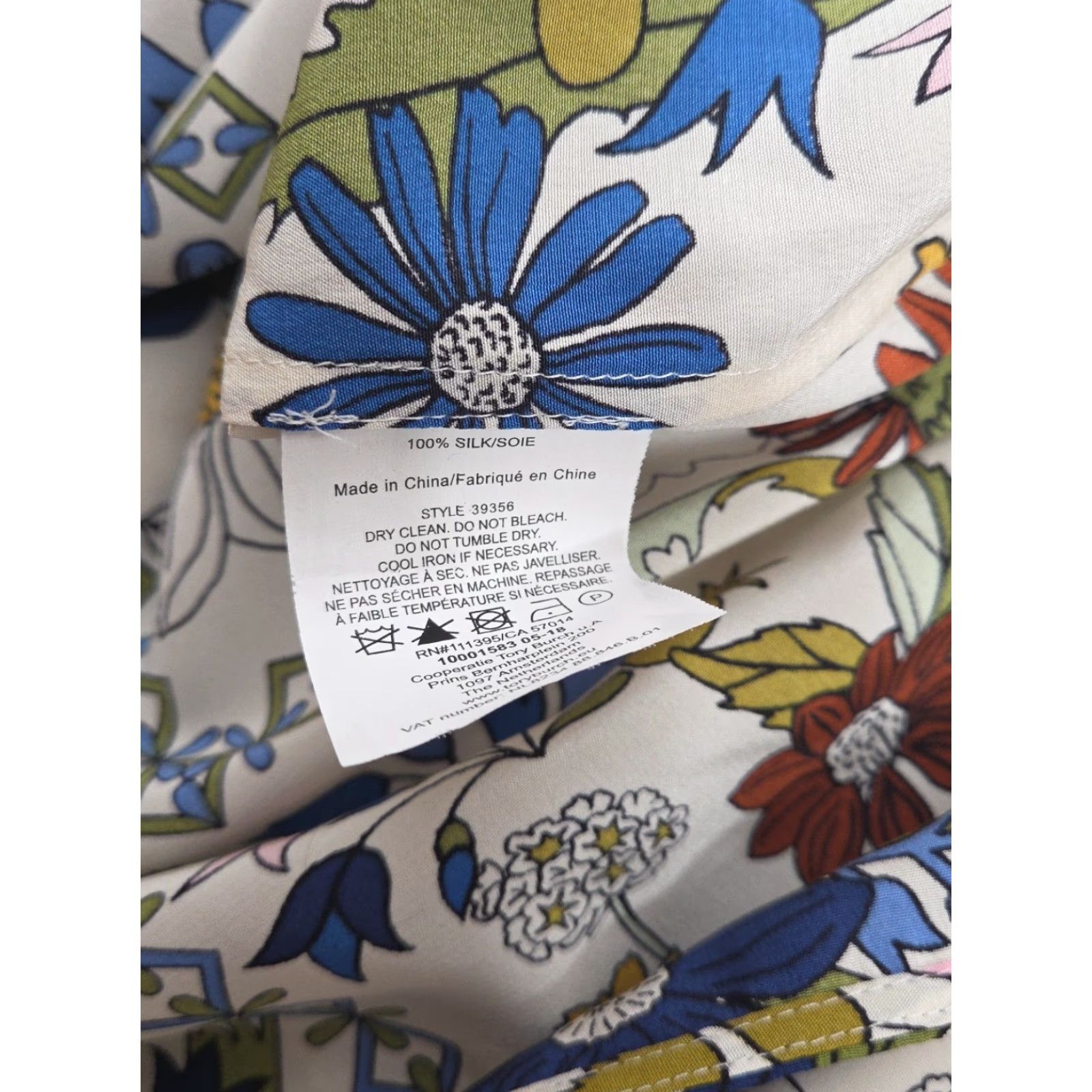 Tory Burch Tory Burch Blouse Shirt Silk Button Down Floral XS White Ivory Size XS / US 0-2 / IT 36-38 - 7 Thumbnail