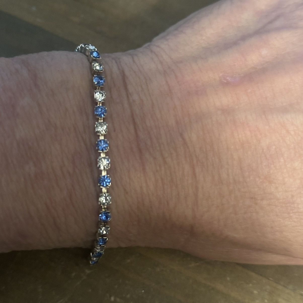 Vintage Vintage blue and clear tennis bracelet Size ONE SIZE - 2 Thumbnail