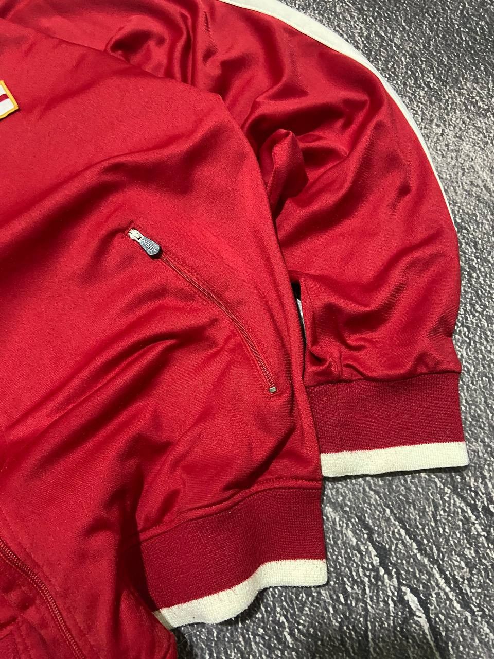 Umbro Vintage Umbro England 90s football track jacket Size US M / EU 48-50 / 2 - 3 Thumbnail