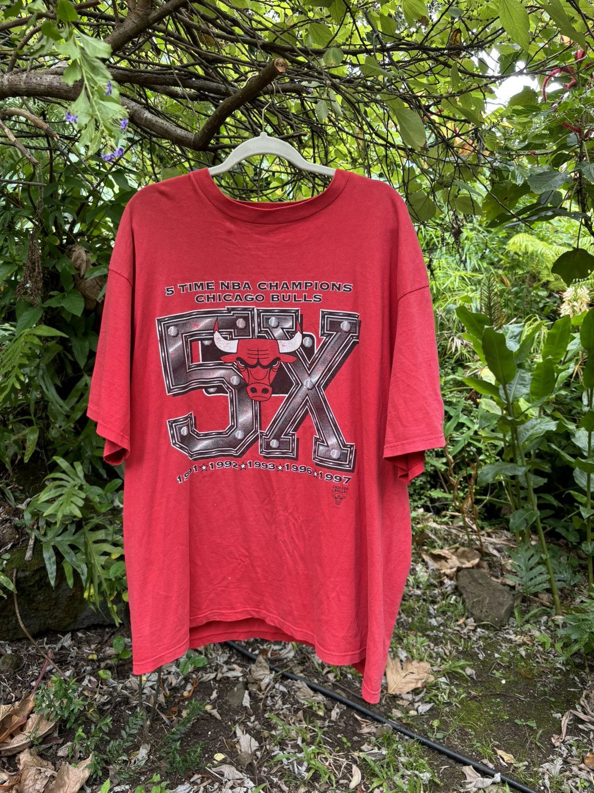 Vintage Vintage Chicago Bulls Tee Size US XL / EU 56 / 4 - 1 Thumbnail