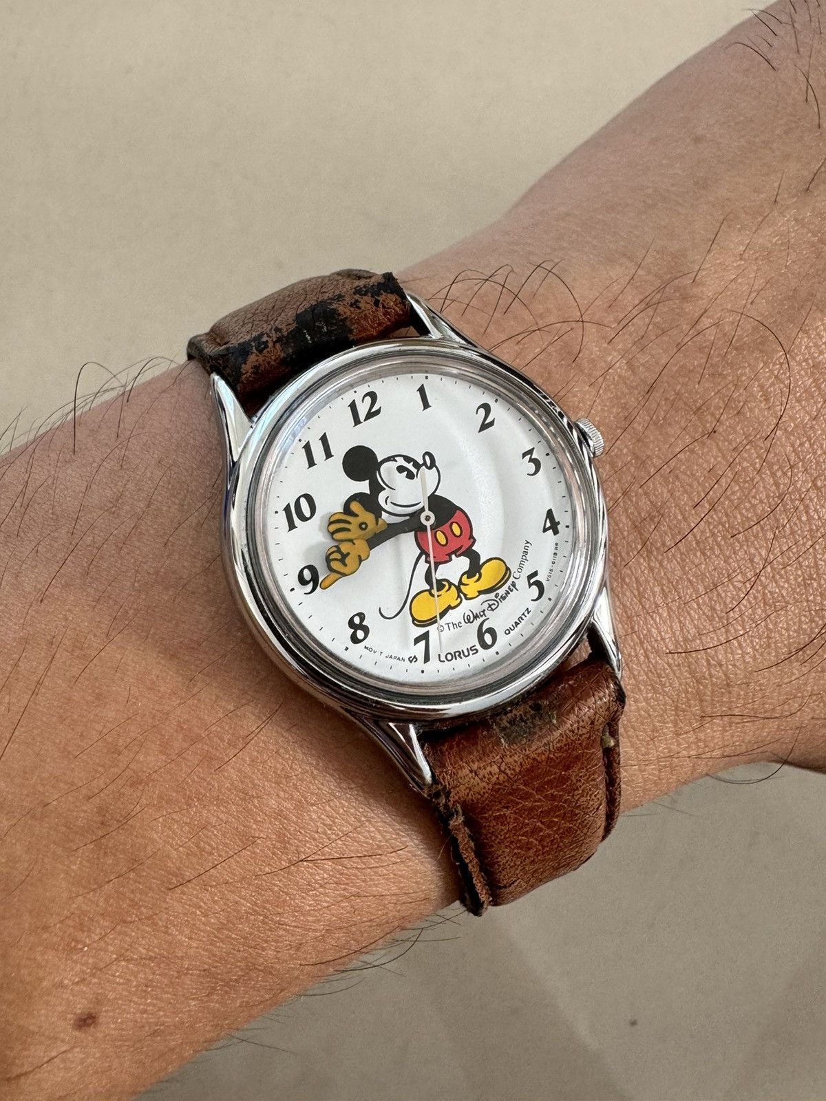 SEIKO LORUS Mickey Mouse ヴィンテージ 稼働品 美品 Vtg SALESMAN SAMPLE Disney Mickey Mouse Pluto Seiko Red