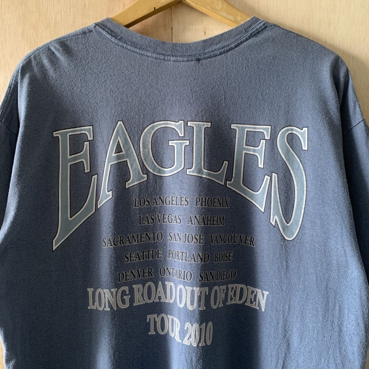 Band Tees × Vintage Eagles Long Road Out Of Eden Tour 2010 Official Merchandise Size US XL / EU 56 / 4 - 5 Thumbnail