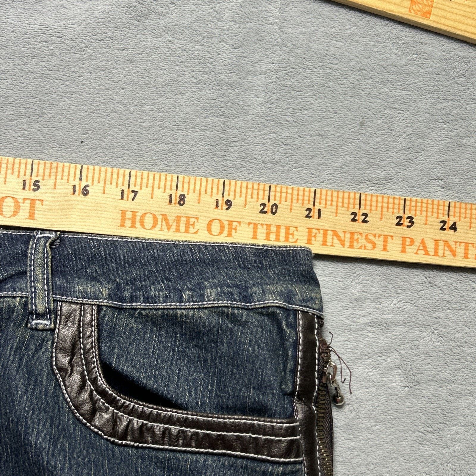 Joe Boxer Beyond Baggy Jeans Womens 21 42x33 Raw Hem Zip Sides Baggie Size US 42 / EU 58 - 11 Thumbnail