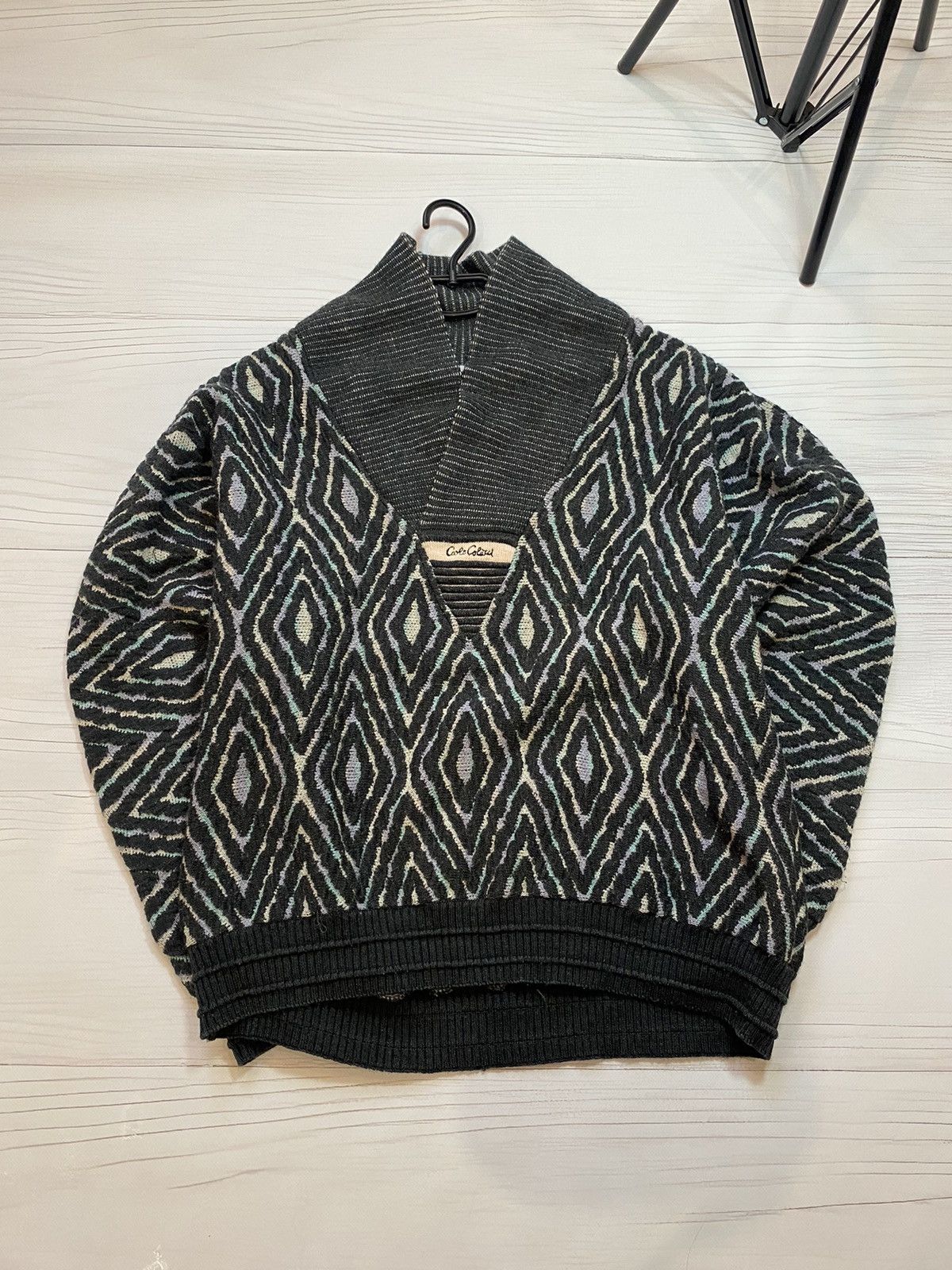 Vintage Rare Carlo Colucci V-neck design sweater