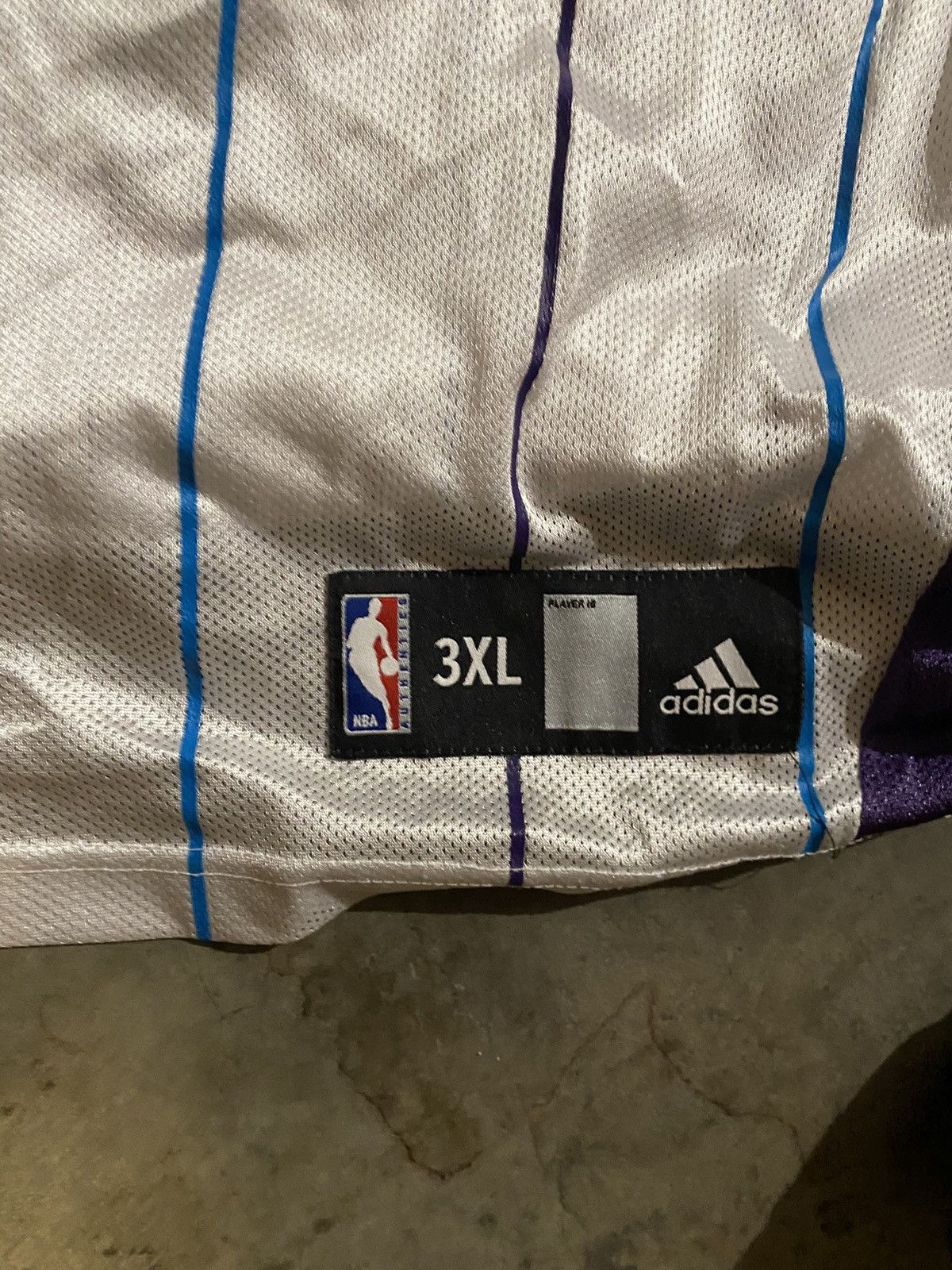 NBA Vintage NBA Adidas Jersey Chris Paul New Orleans Hornets Size US XXL / EU 58 / 5 - 2 Thumbnail
