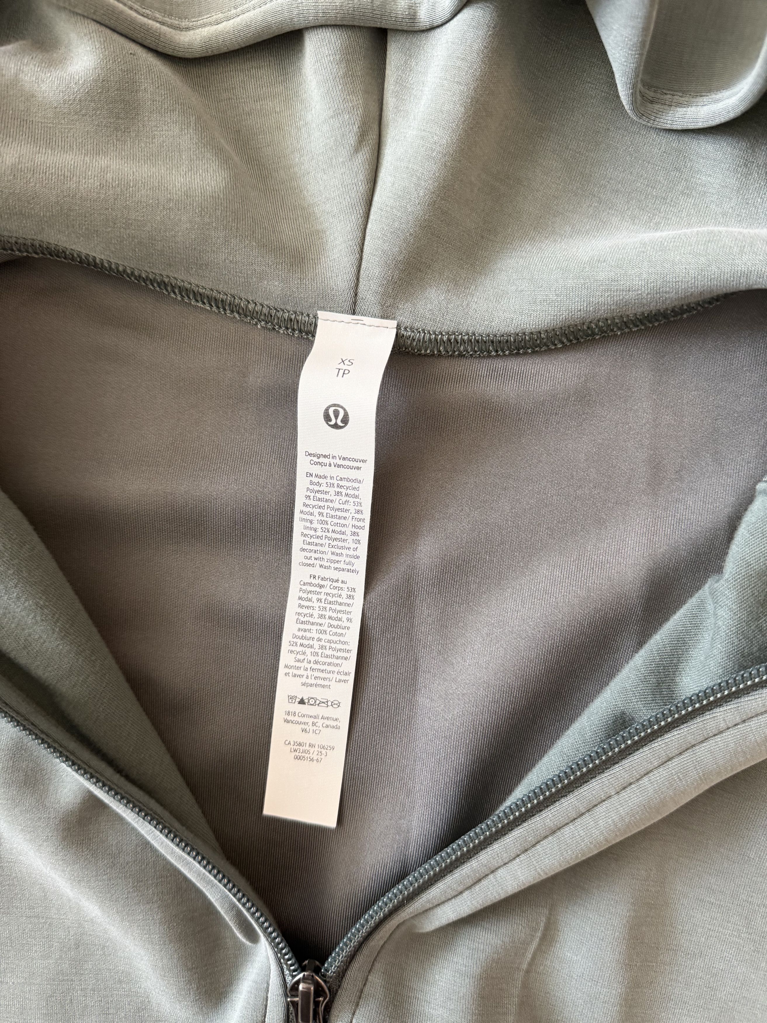 Lululemon Softstreme Full Zip Hoodie Size XS / US 0-2 / IT 36-38 - 3 Thumbnail