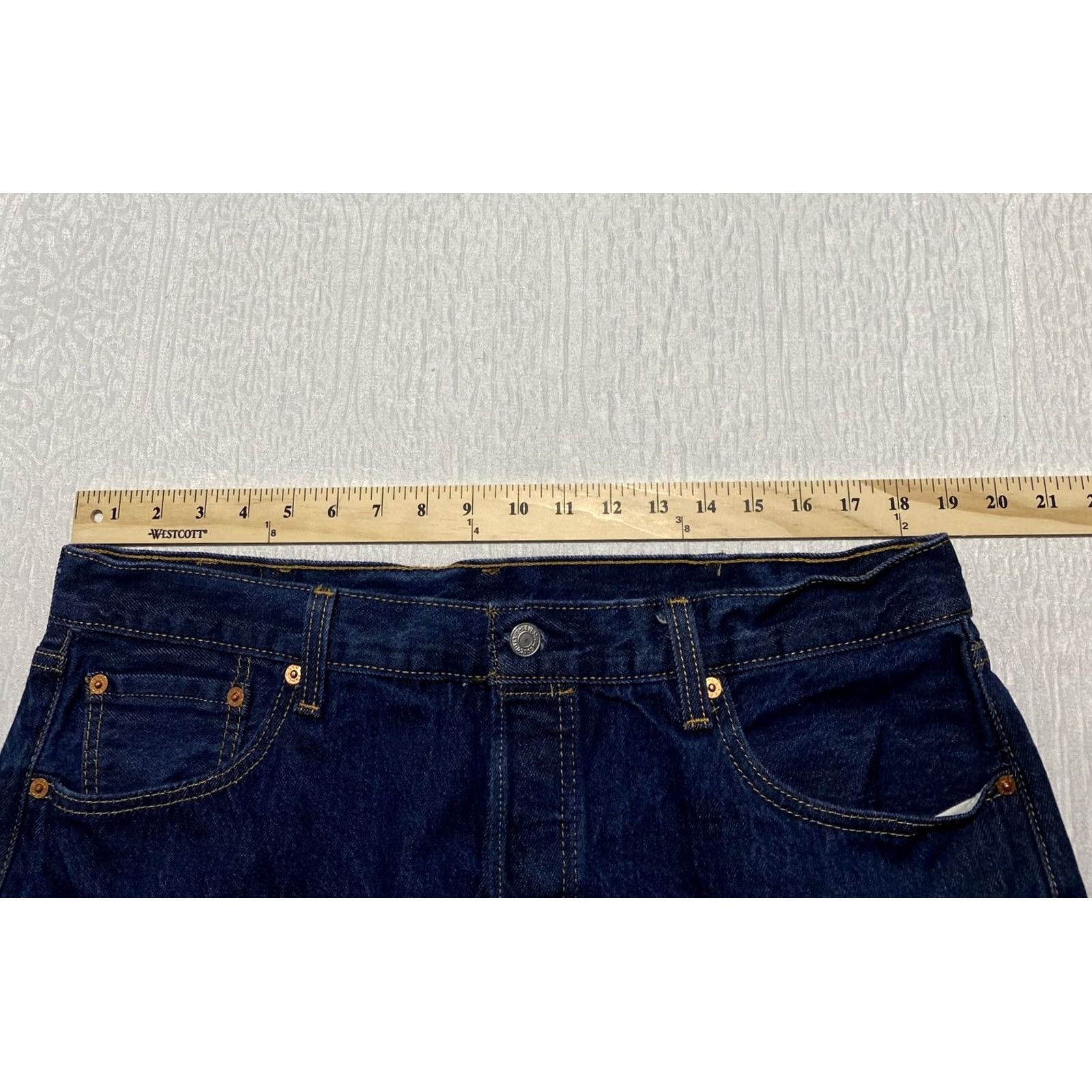 Levi's Levi's 501 Jeans Mens 37x28 Blue Button Fly Straight Leg Denim Classic Pants Jeans Size US 37 - 4 Thumbnail