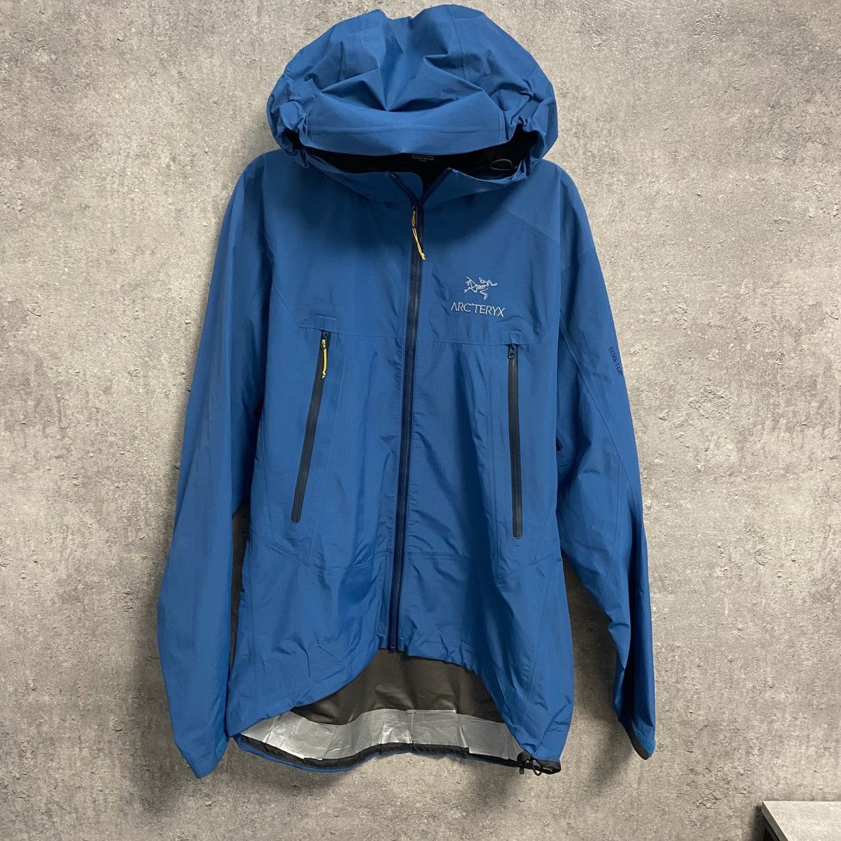 Arc'teryx Vintage Arcteryx Alpha SV too blue jacket 1998 | Grailed