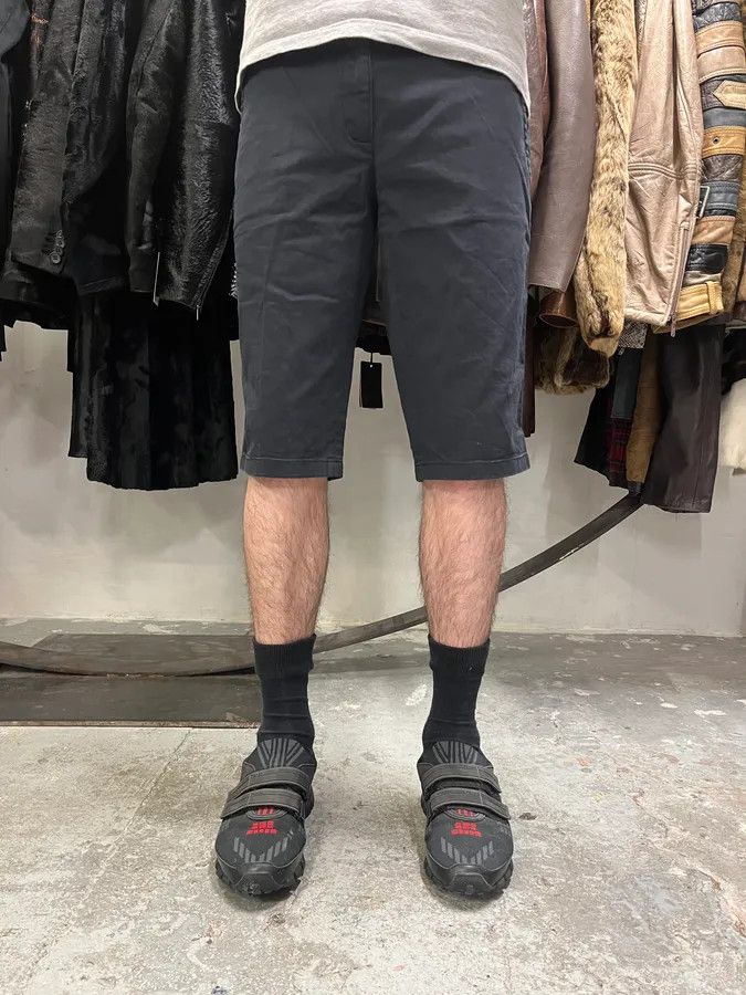 Prada 2000s Prada Faded Black Short Size US 31 - 2 Thumbnail