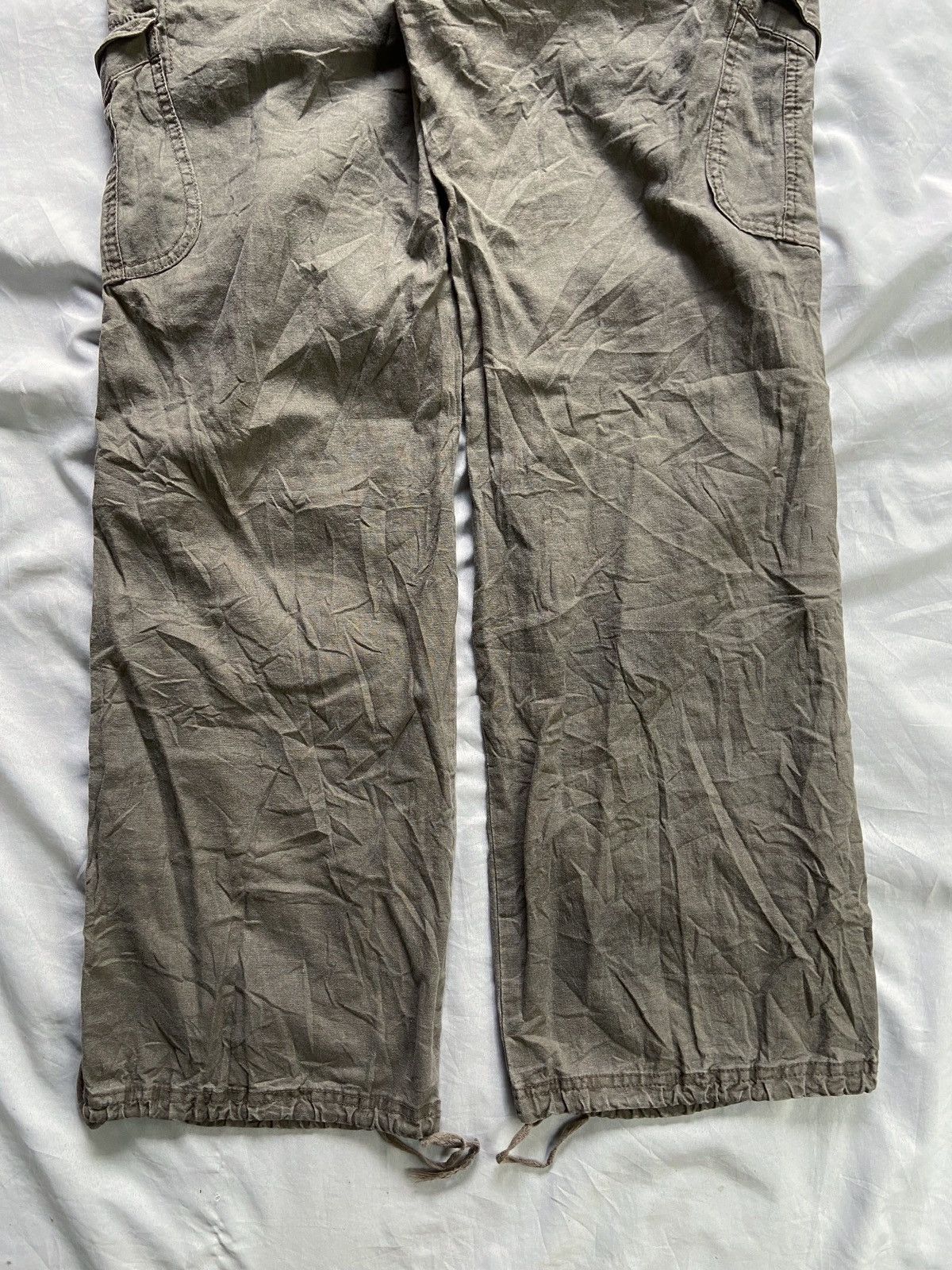 semanticdesign SEMANTIC DESIGN FLARED CARGO PANTS Size US 31 - 16 Thumbnail