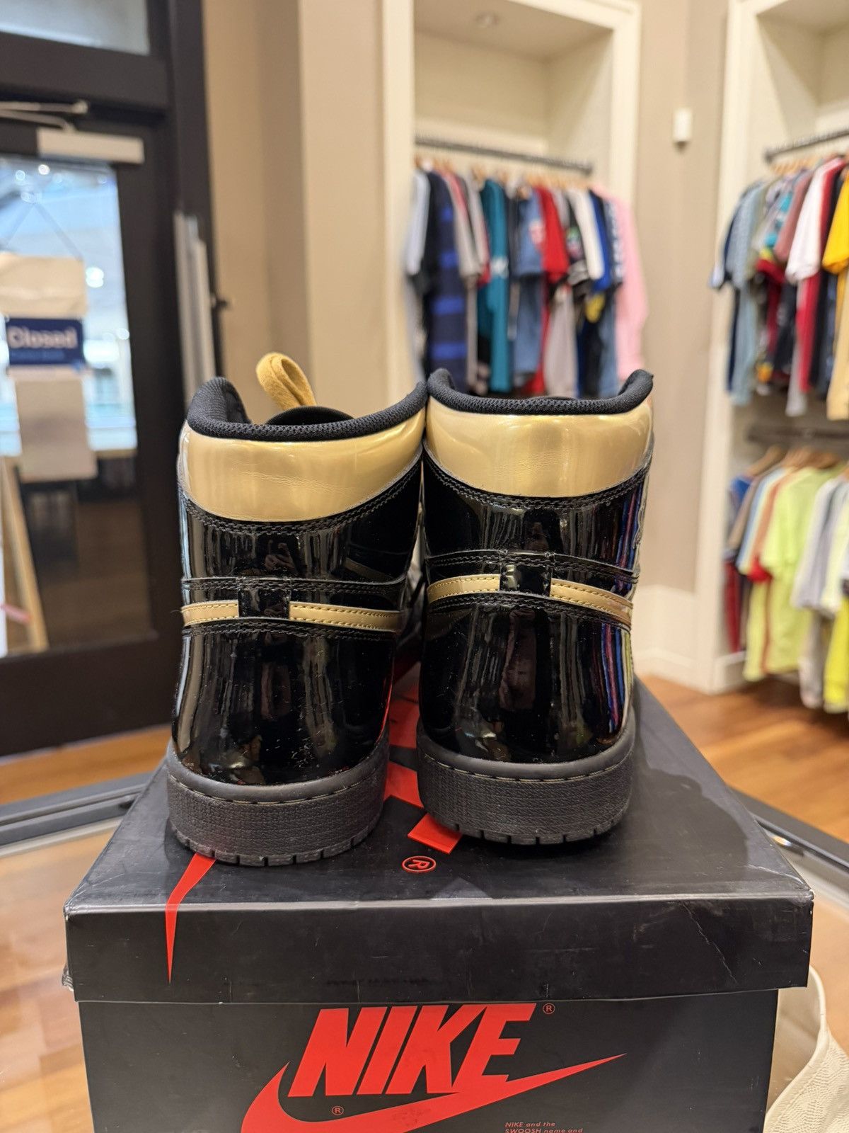 Jordan Brand Jordan 1 Retro ‘Black Metallic Gold (2020)’ Size US 12 / EU 45 - 6 Thumbnail