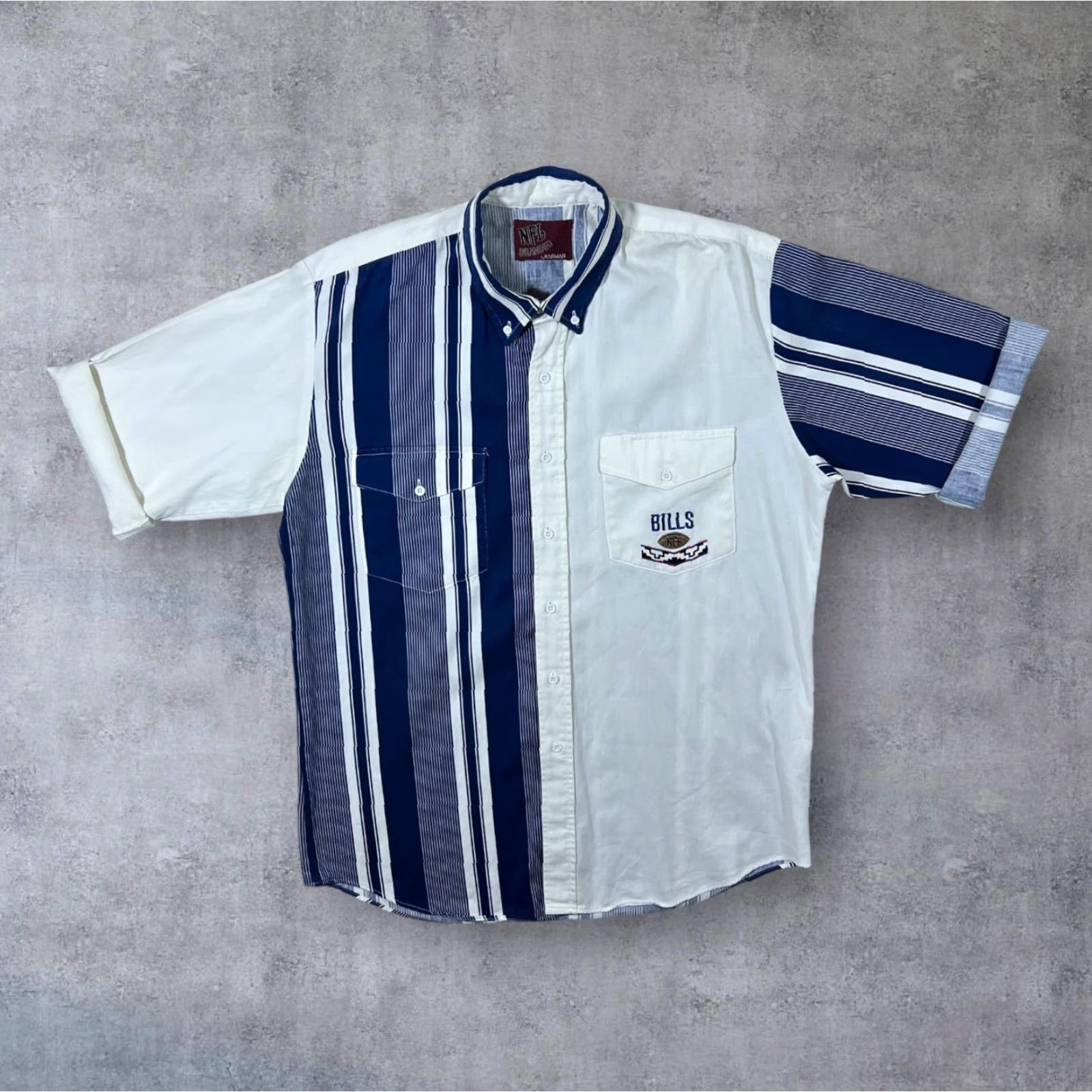 NFL VINTAGE NFL By Karman Buffalo Bills Striped Short Sleeve Button-Down Shirt L XL Men Blue White/Navy/Blue Striped 90s Size US L / EU 52-54 / 3 - 2 Thumbnail