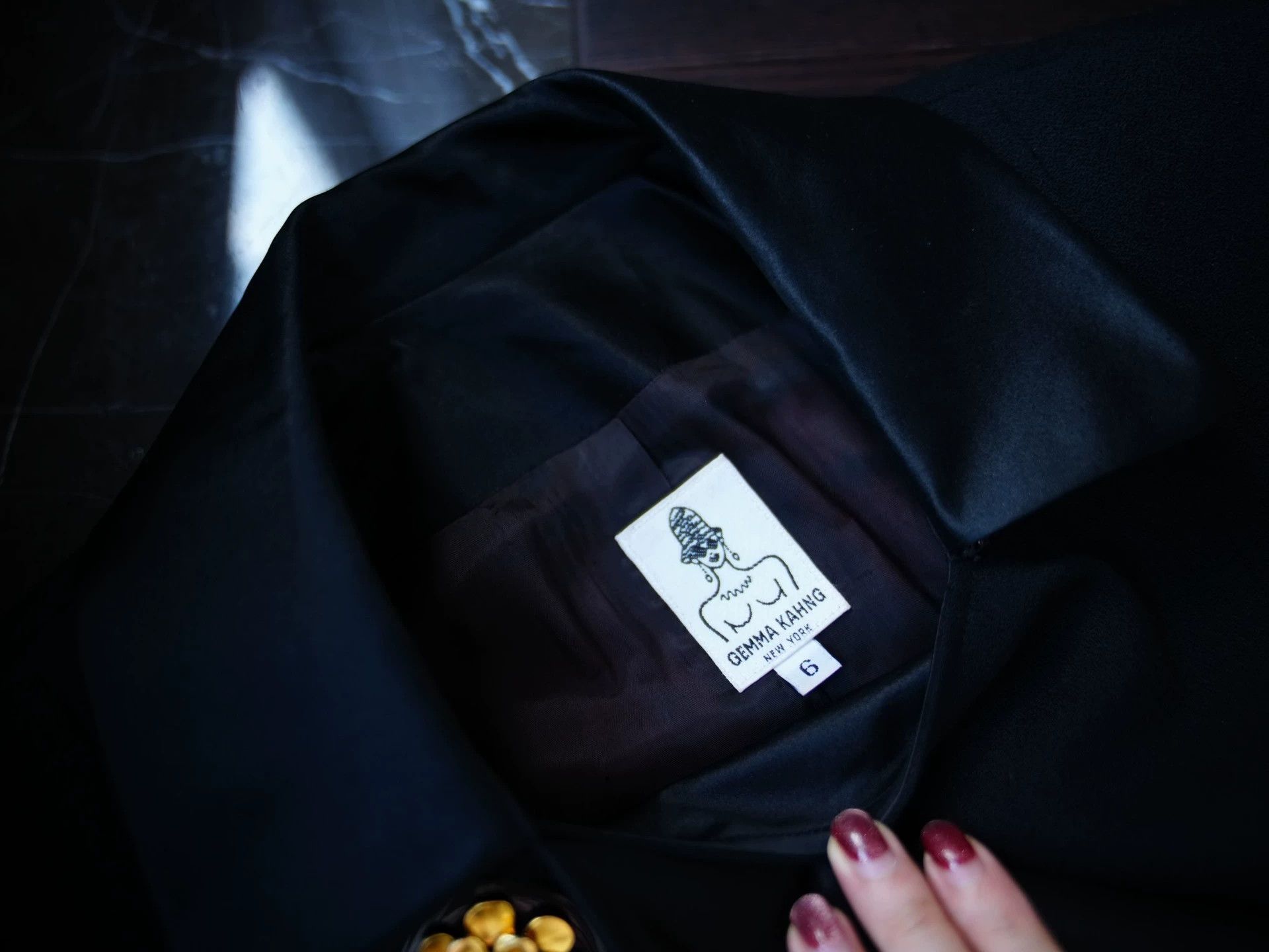 Other women's Gemma Kahng Black Gold Wool Suit M w/ Gold Buttons Size M / US 6-8 / IT 42-44 - 9 Thumbnail