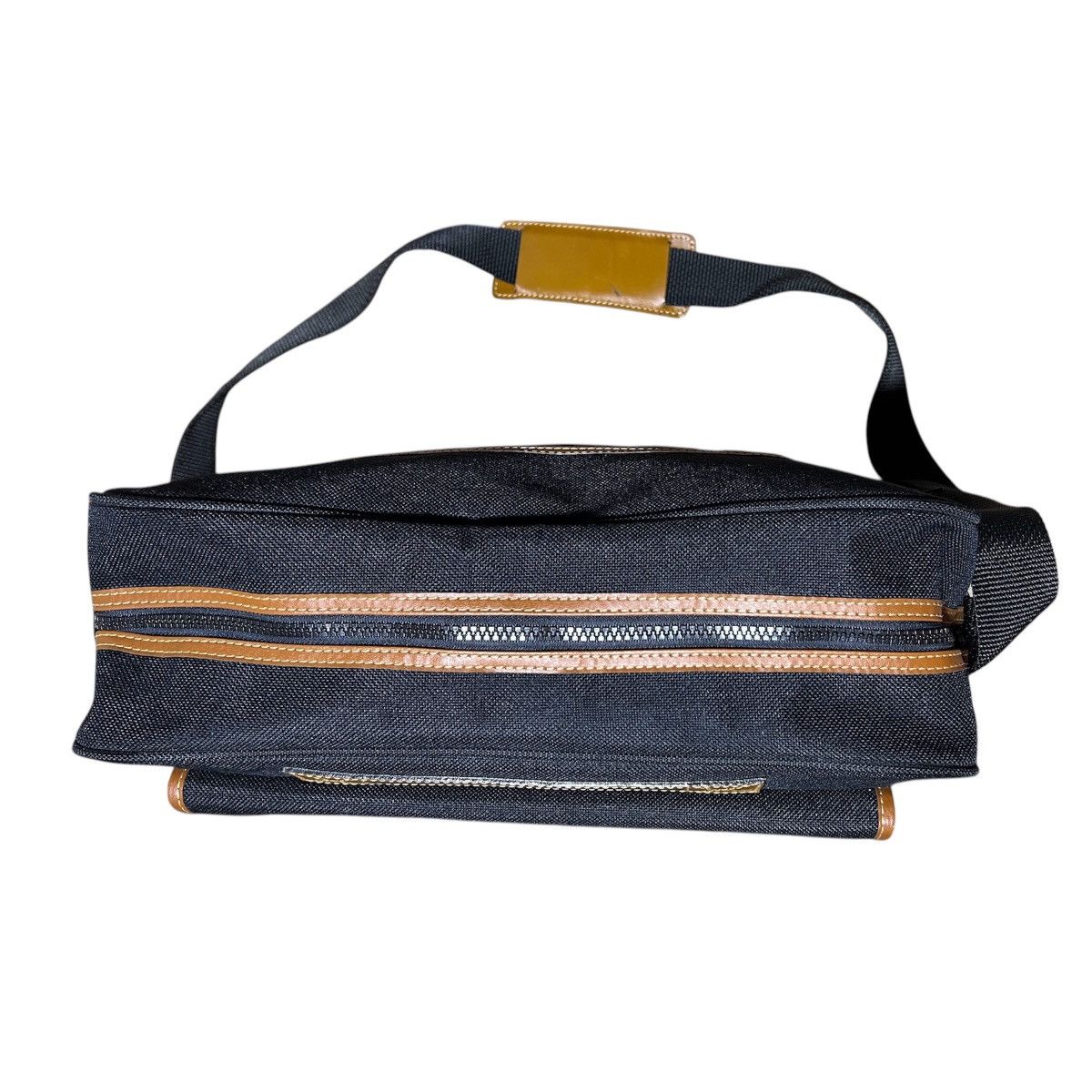 Designer × Lancel × Vintage LANCEL MESSENGER BAG Size ONE SIZE - 3 Thumbnail
