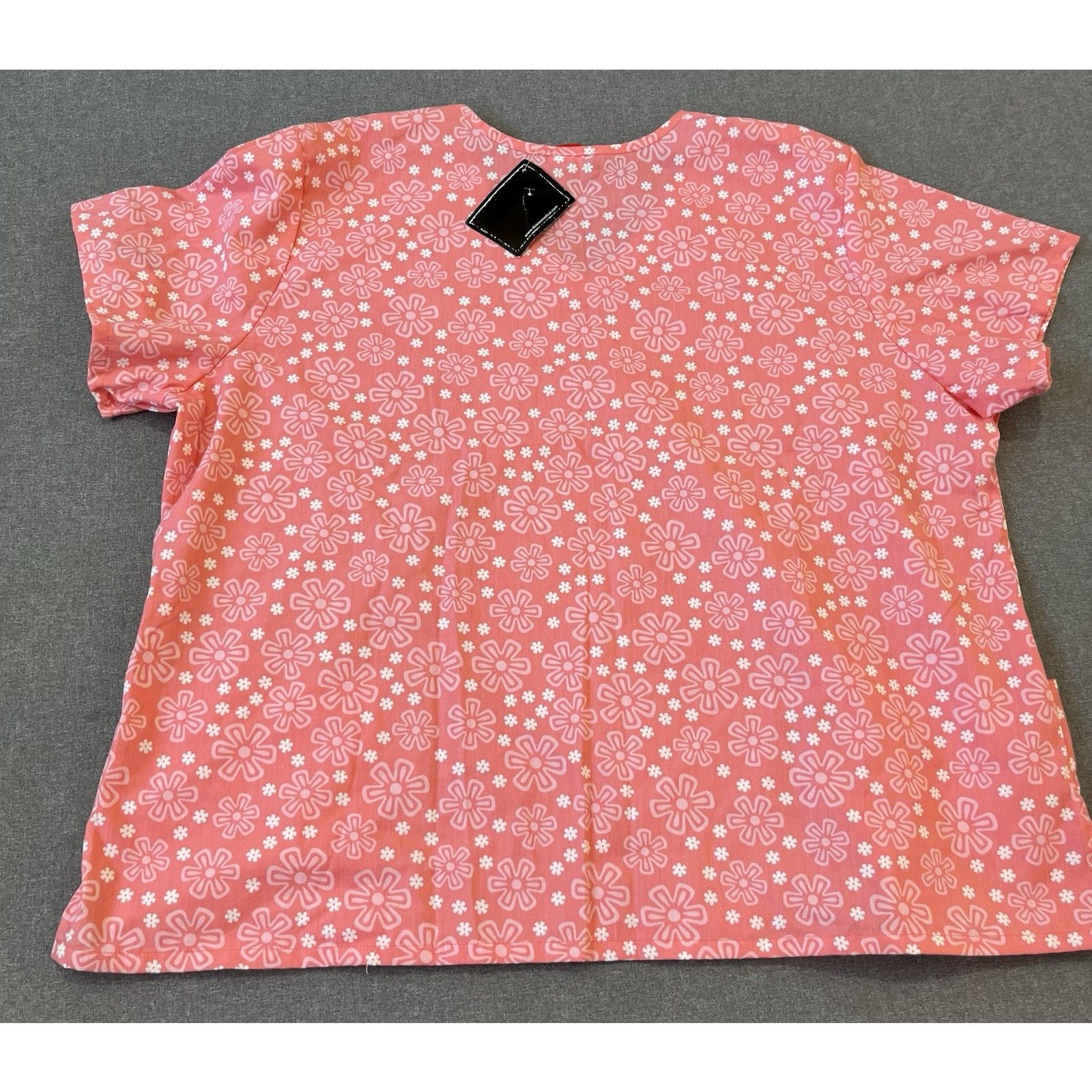 Dickies Dickies Scrub Top Womens 3XLarge Pink Floral Short Sleeve Size 3XL / US 20-22 - 2 Thumbnail
