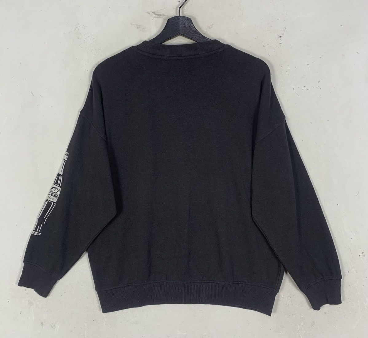 Coca Cola Coca Cola DIVIDED Clothing Streetwear Outwear Sweatshirt Size US L / EU 52-54 / 3 - 6 Thumbnail