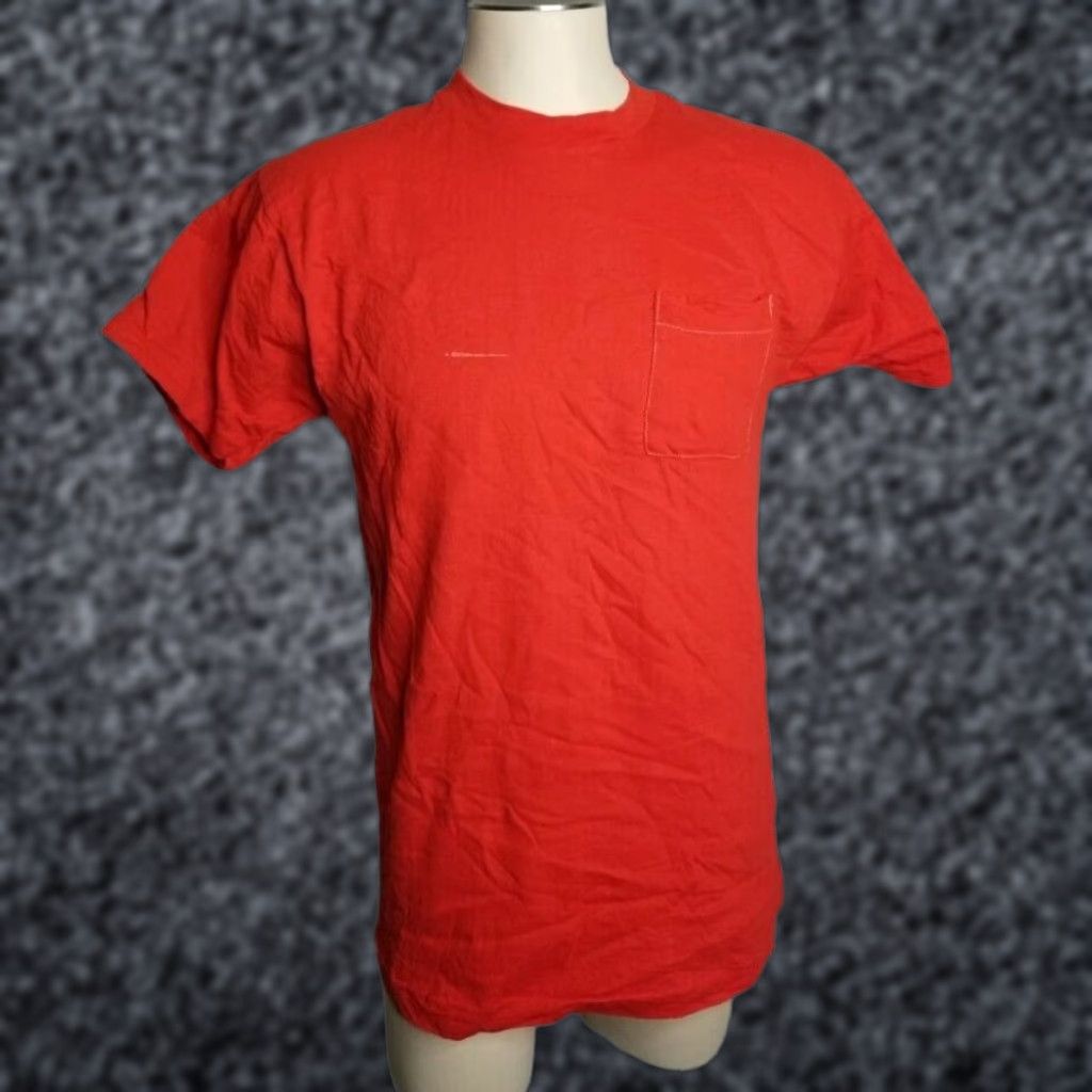 Fruit Of The Loom VINTAGE Fruit of the Loom T-Shirt Pocket Red Mens L Crew Neck 90s Distressed USA Short Sleeve Size US L / EU 52-54 / 3 - 1 Thumbnail