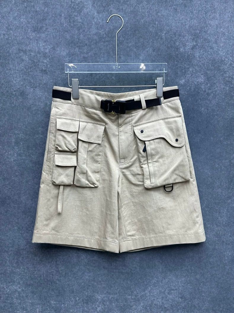 Dior Dior Khaki multi-pocket functional shorts Size US 30 / EU 46 - 1 Thumbnail
