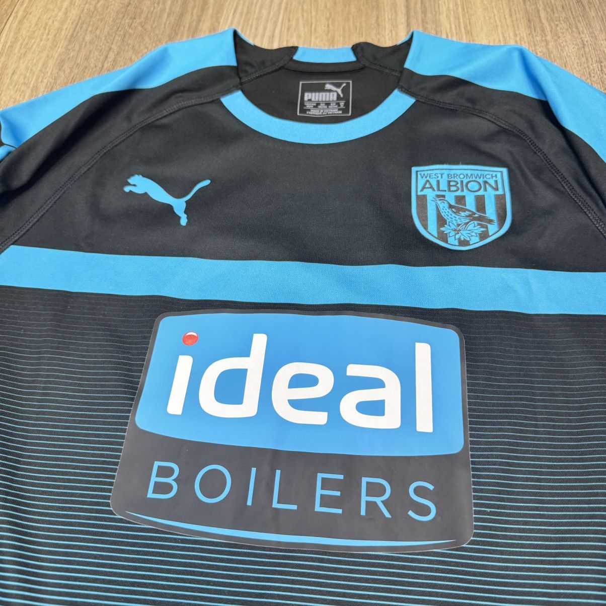 Puma West Bromwich 18/19 third away #19 Rodriguez Size US M / EU 48-50 / 2 - 3 Thumbnail