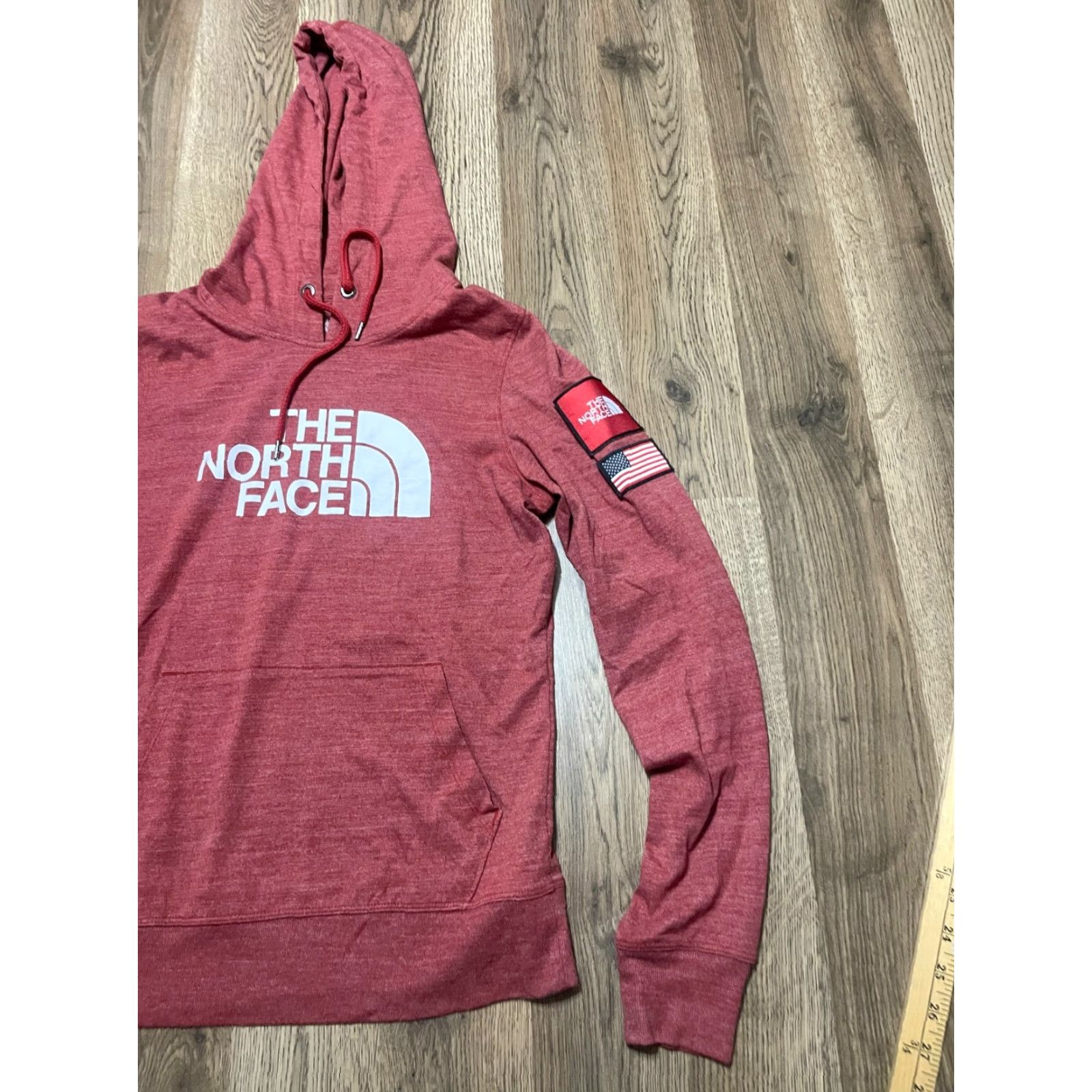 The North Face VINTAGE? The North Face Hoodie Women’s Small Red USA Flag Pullover Drawstring Shirt Size S / US 4 / IT 40 - 3 Thumbnail