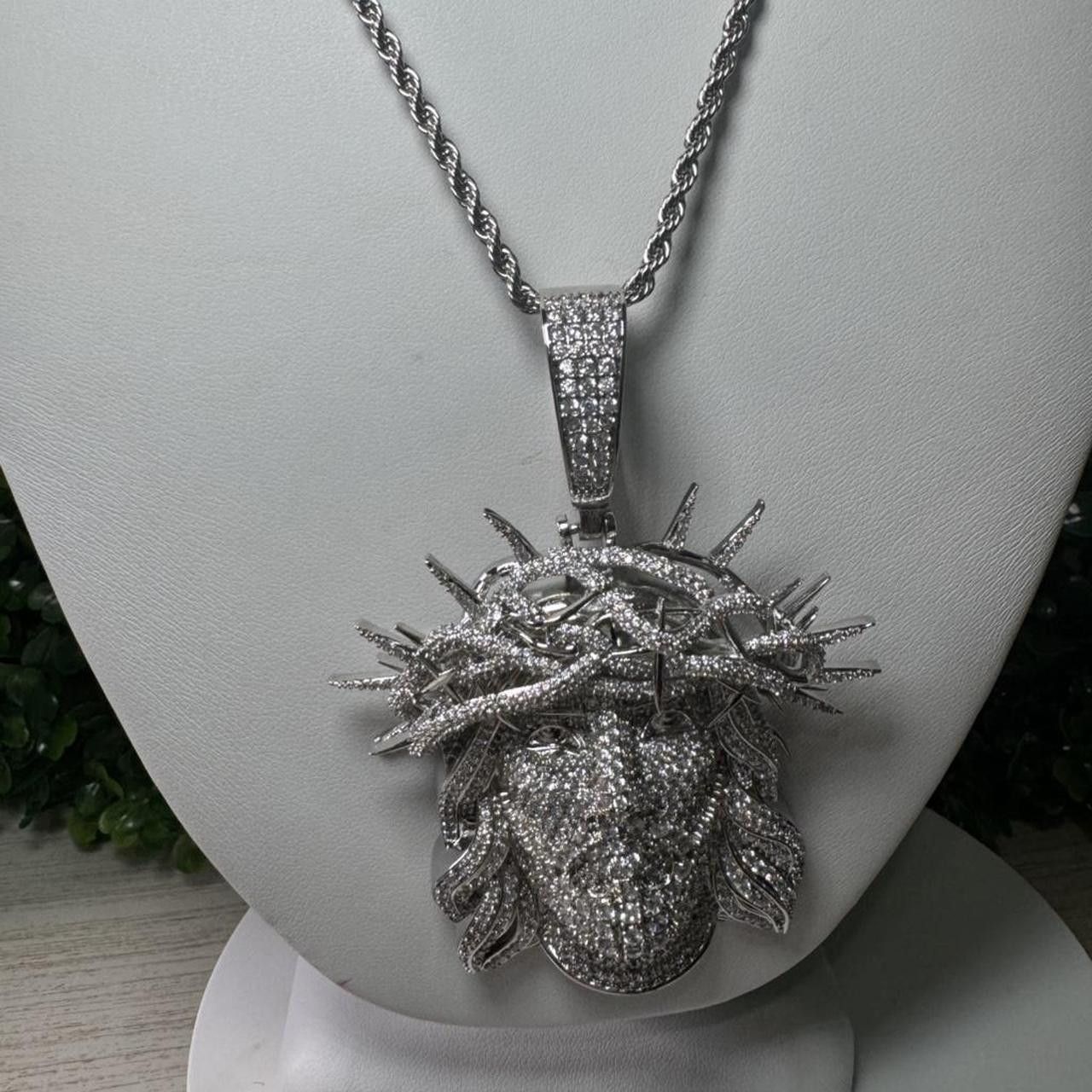 The Unbranded Brand Silver Jesus Piece With Rope 24inch Size ONE SIZE - 6 Thumbnail