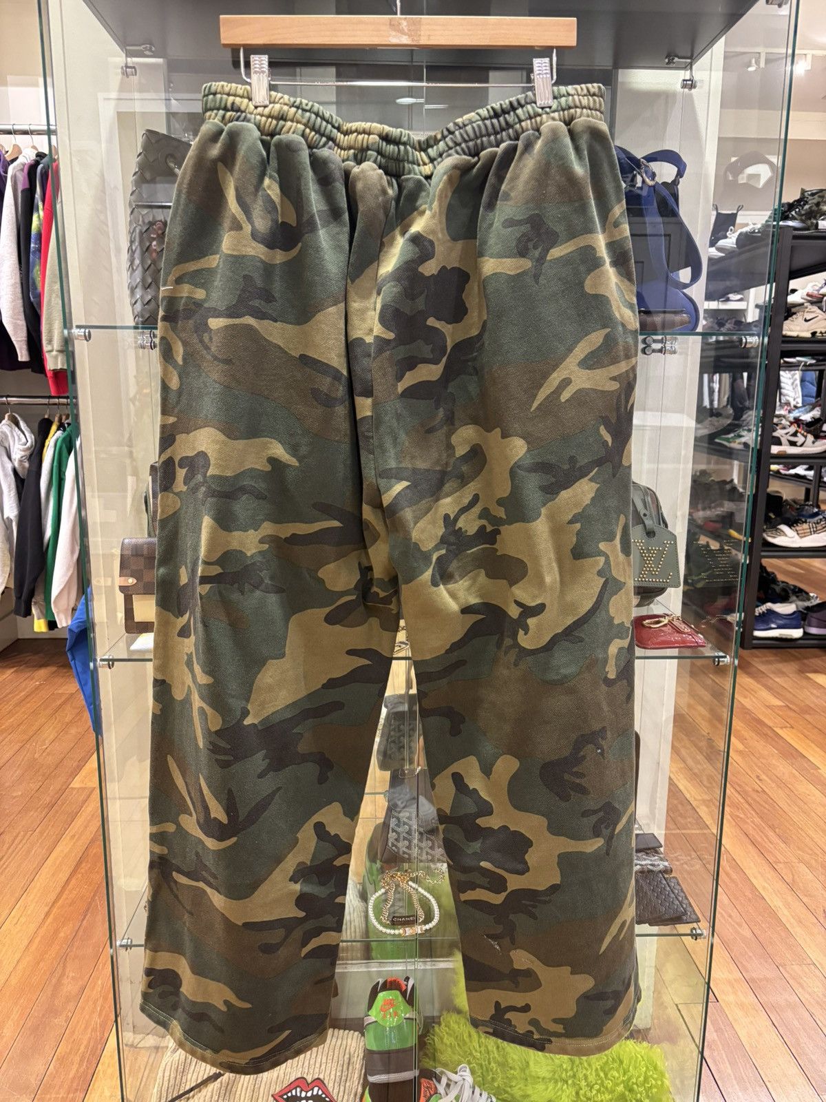The GV Gallery The GV Gallery Raspberry Camo Sweatpants Size US 36 / EU 52 - 2 Thumbnail