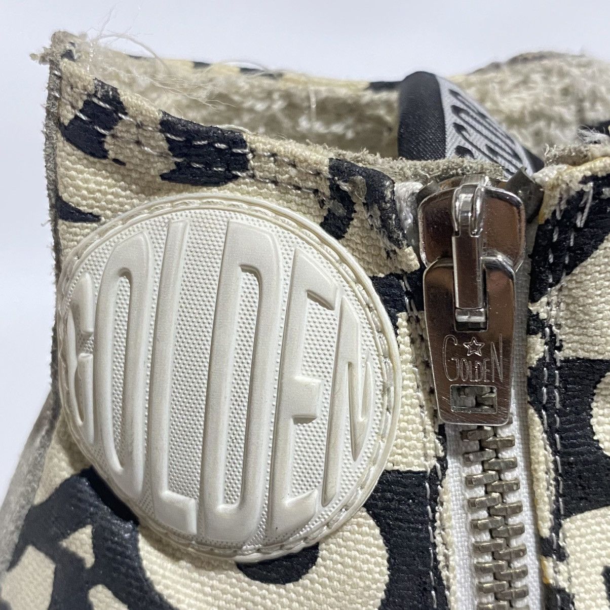 Golden Goose Golden Goose Deluxe Brand Graffiti Francy Size US 6 / IT 36 - 8 Thumbnail